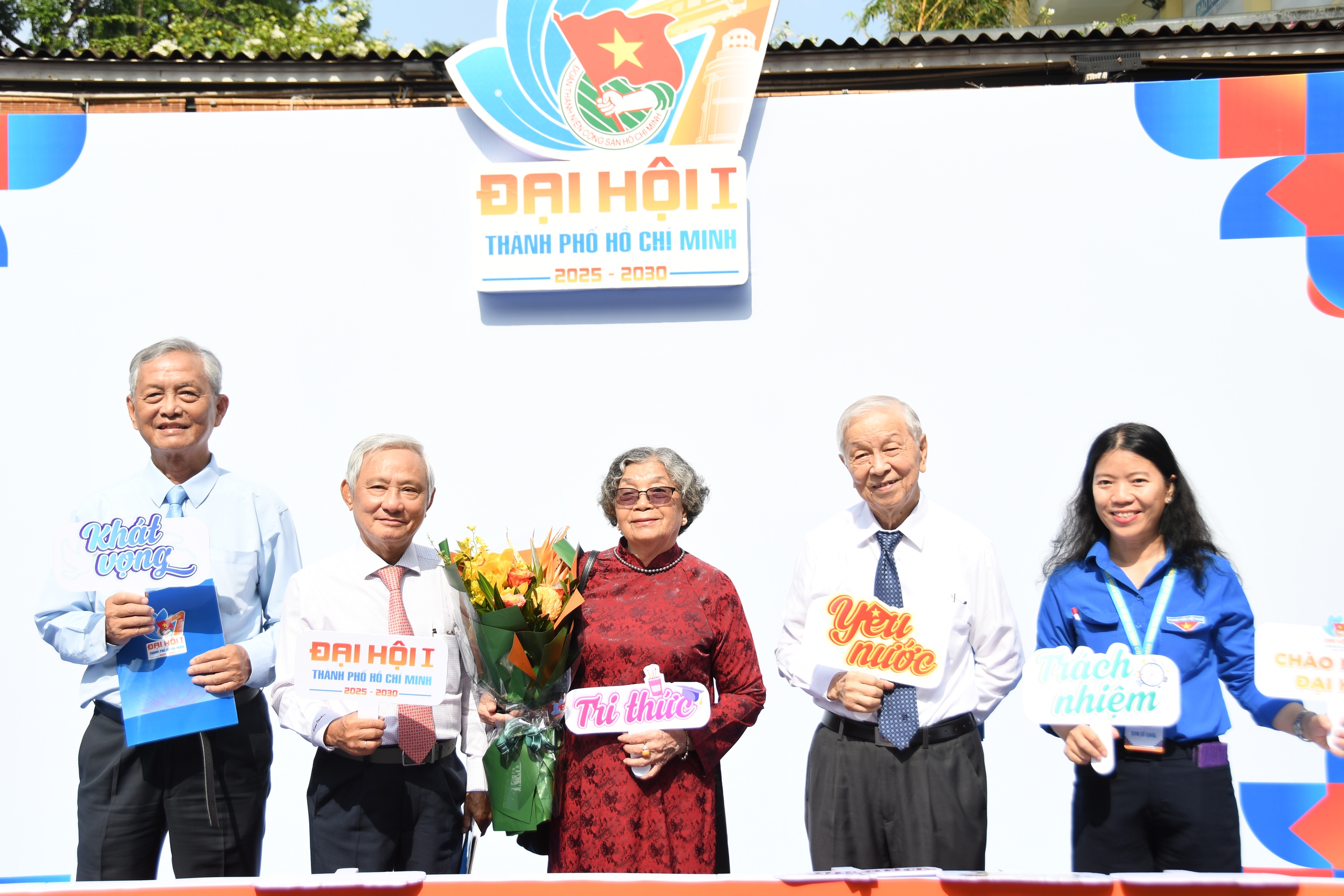 Khai mạc Đại hội Đo&agrave;n TP.HCM tươi vui, rực trẻ v&agrave; nhiều cảm x&uacute;c - Ảnh 13.