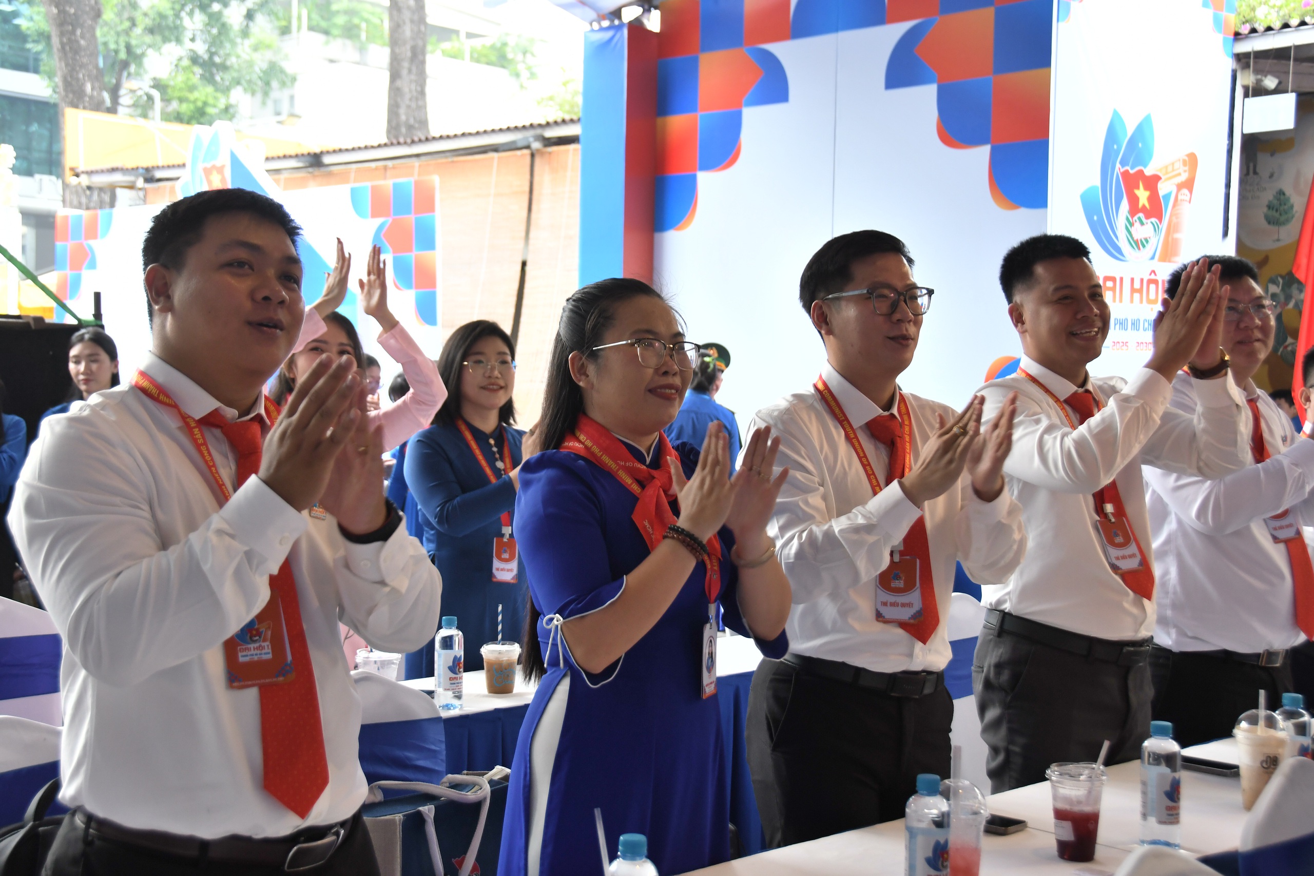 Khai mạc Đại hội Đo&agrave;n TP.HCM tươi vui, rực trẻ v&agrave; nhiều cảm x&uacute;c - Ảnh 11.