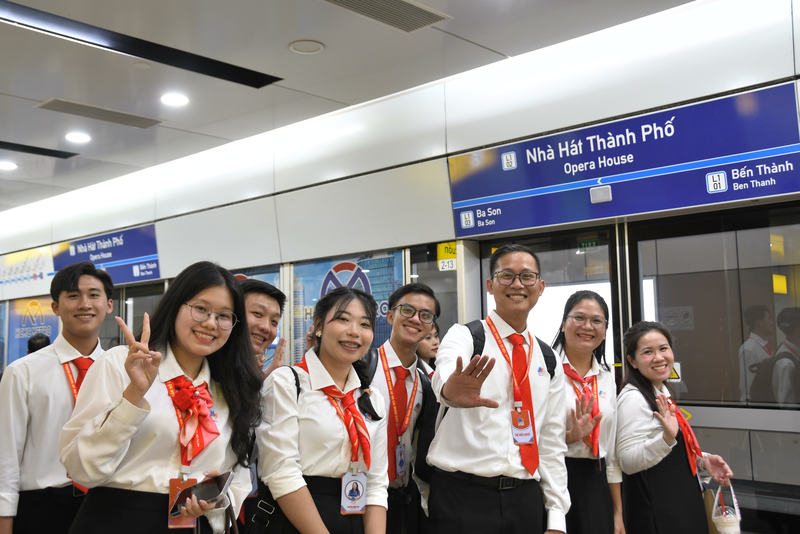 500 đại biểu di chuyển bằng metro dự Đại hội Đo&agrave;n TP.HCM - Ảnh 4.