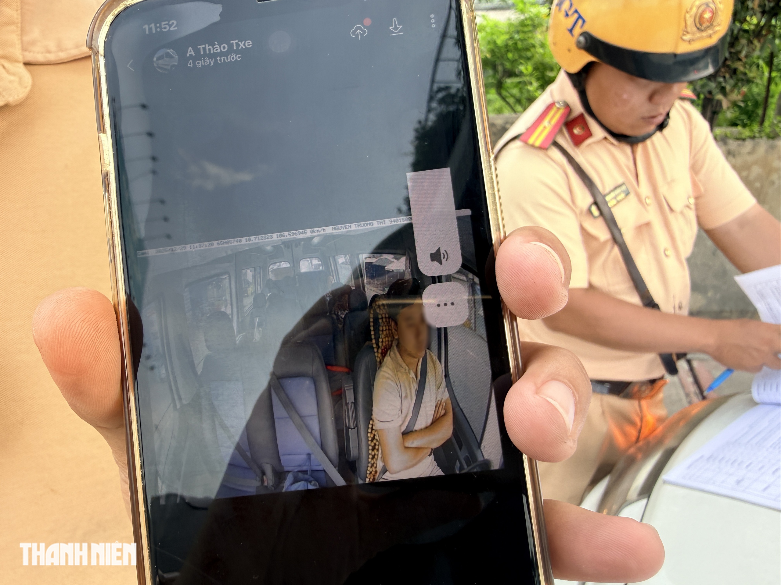 CSGT TP.HCM chỉ ra lỗi phổ biến khiến t&agrave;i xế chở kh&aacute;ch bị phạt nặng- Ảnh 2.