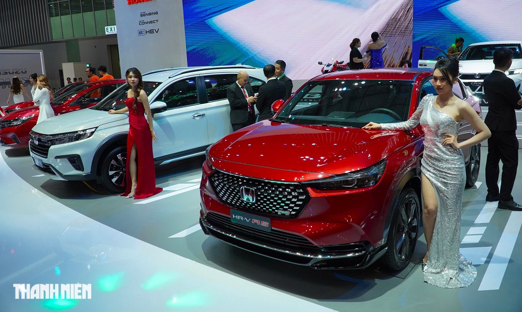 SUV đ&ocirc; thị: Mitsubishi Xforce 'chạy nước r&uacute;t', cuộc đua doanh số chưa ng&atilde; ngũ - Ảnh 3.