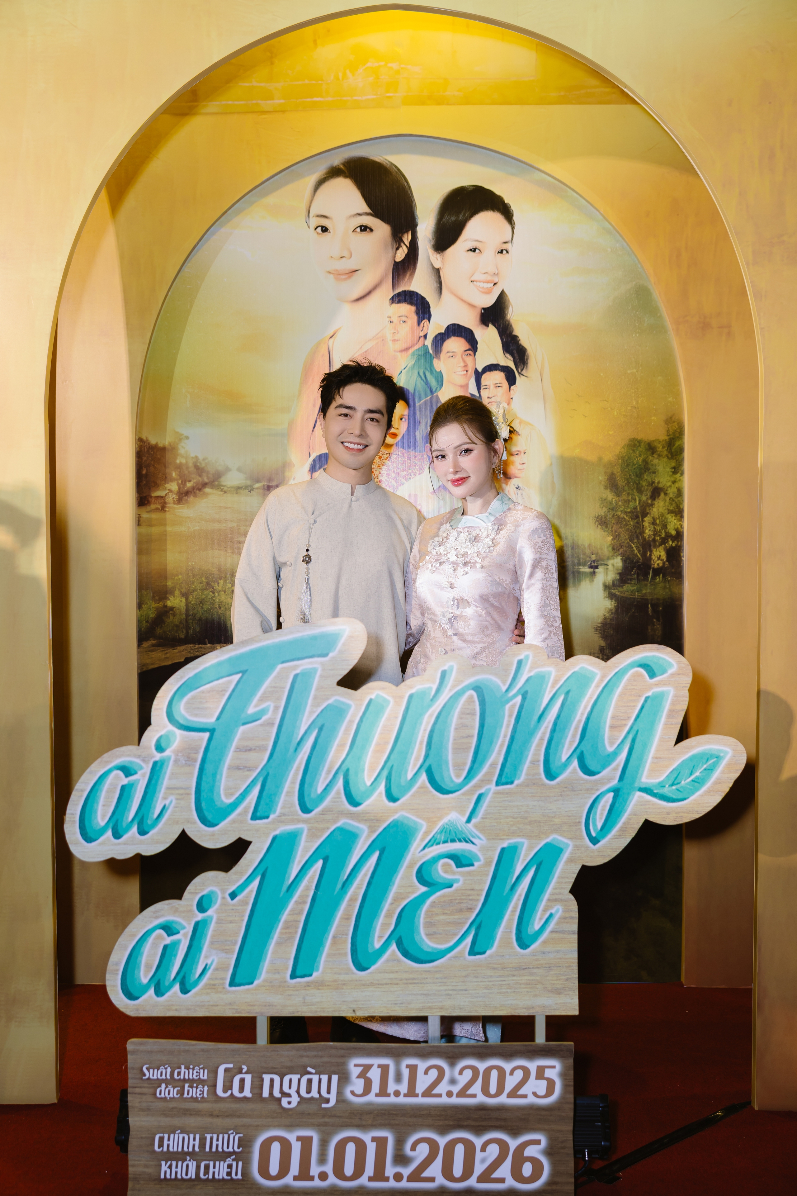 Trấn Thành, Trường Giang lần hiếm hoi hội ngộ mừng Thu Trang ra phim mới - Ảnh 12.