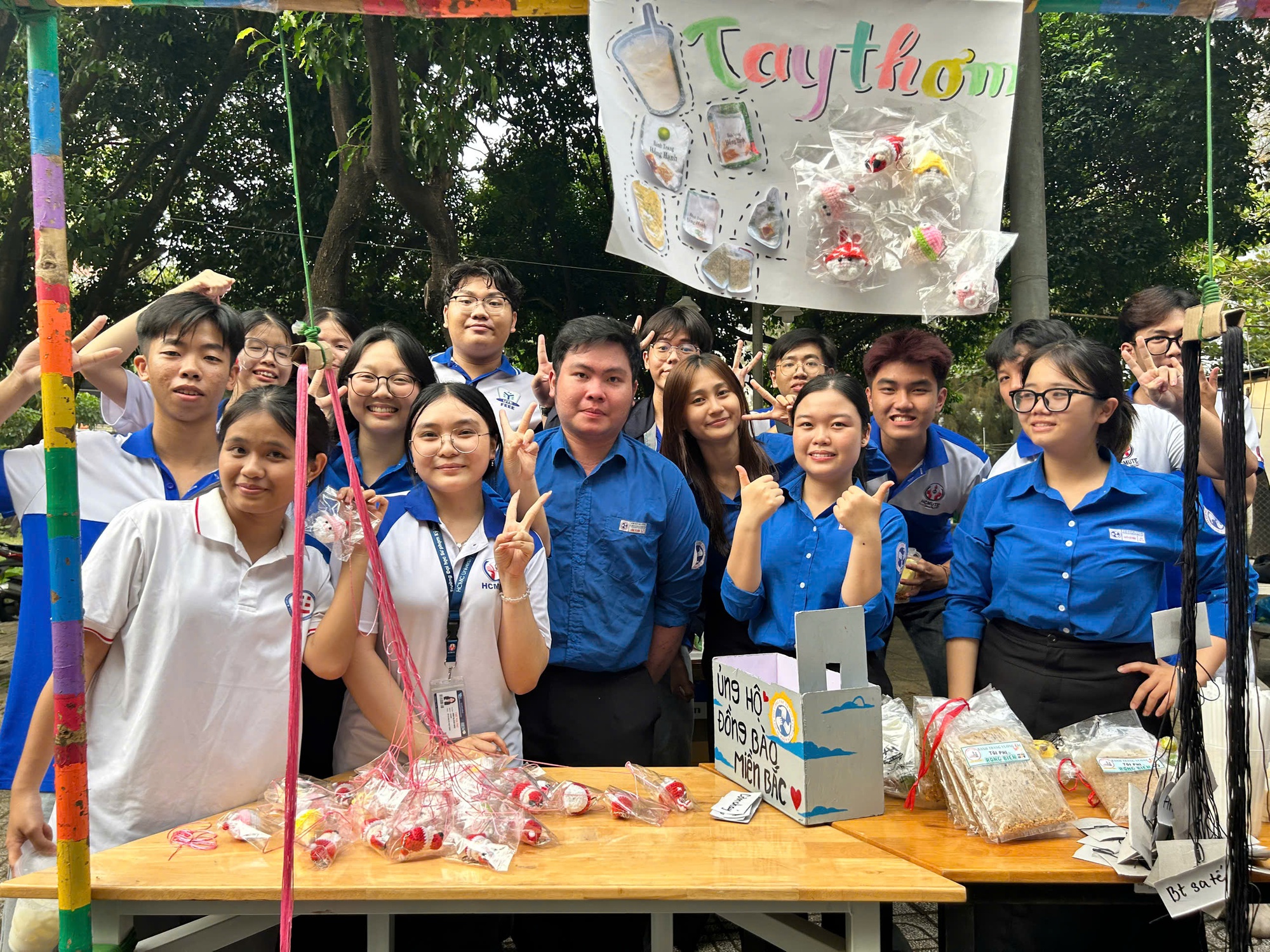 G&oacute;c sống vội: Trường cho sinh vi&ecirc;n g&oacute;i b&aacute;nh t&eacute;t đ&oacute;n tết từ th&aacute;ng 12 để bớt&hellip; c&ocirc; đơn- Ảnh 1.