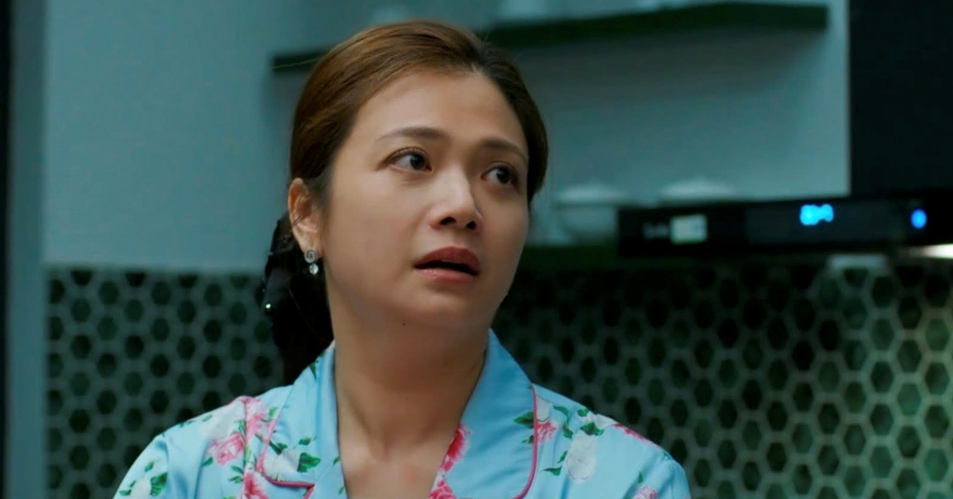 Mỹ nhân phim giờ vàng kiều Anh gây tranh cãi trong Gia đình trái dấu - Ảnh 1. Mỹ nhân phim giờ vàng kiều Anh gây tranh cãi trong Gia đình trái dấu - Ảnh 1.