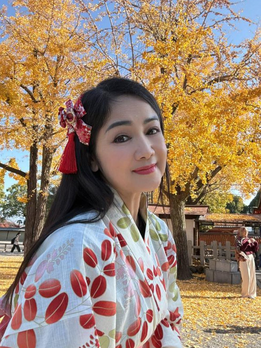 Sắc vóc không tuổi của NSND Thu Hà: Huyền thọai điện ảnh Việt Nam - Ảnh 4. Sắc vóc không tuổi của NSND Thu Hà: Huyền thọai điện ảnh Việt Nam - Ảnh 4.