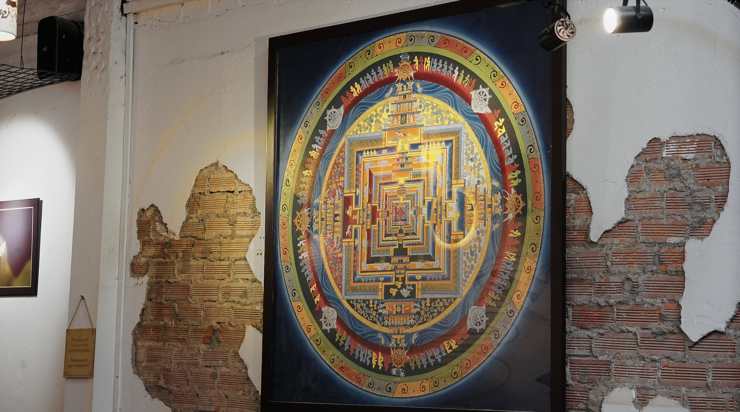 Sếp nữ bỏ lương 254 triệu / tháng mở quán chay Shamballa tìm kiếm bình an - Ảnh 2.