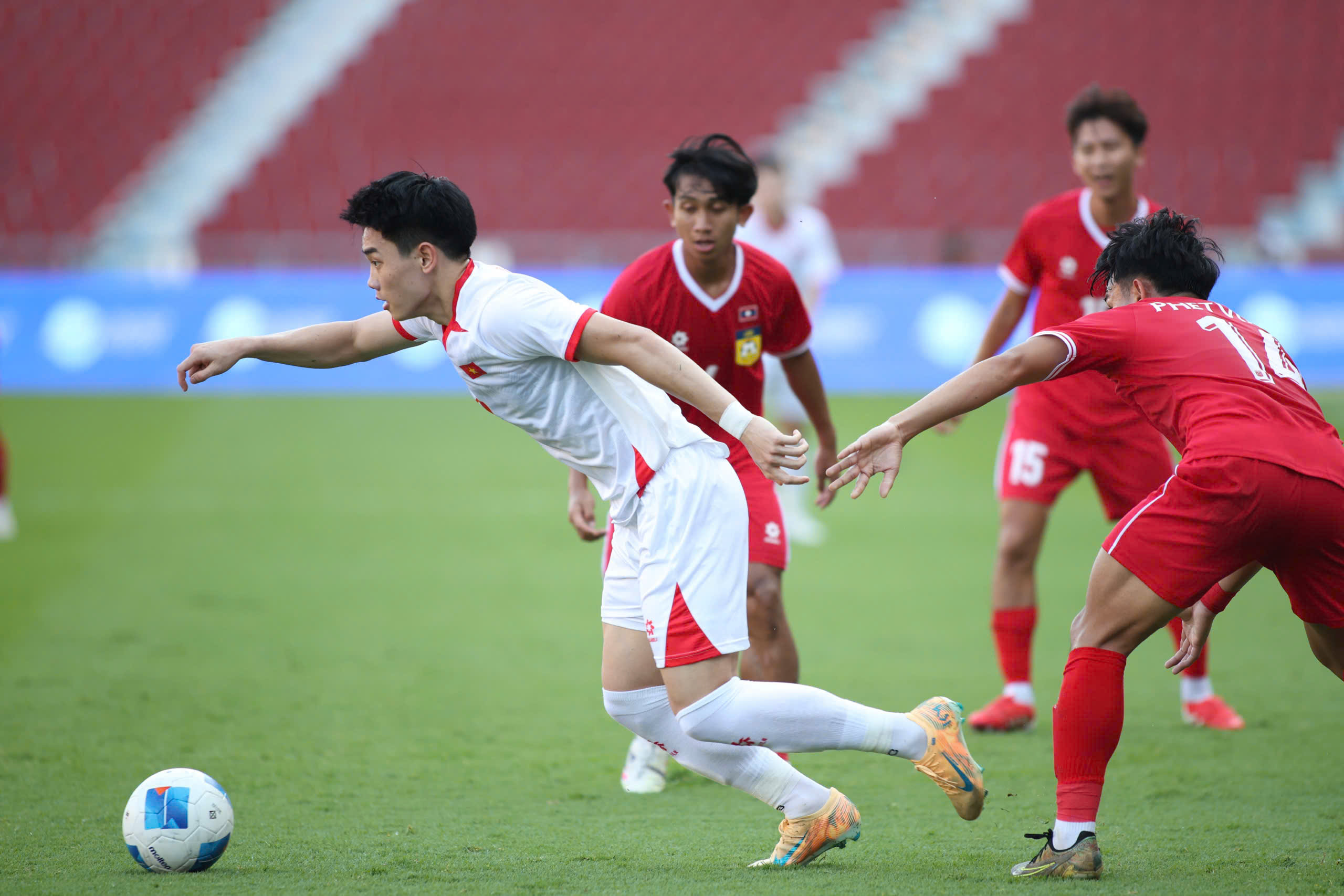 Báo Indonesia bất ngờ lo đội nhà sớm bị loại, tạo cơ hội lớn cho U.23 Việt Nam- Ảnh 1. Báo Indonesia bất ngờ lo đội nhà sớm bị loại, tạo cơ hội lớn cho U.23 Việt Nam- Ảnh 1.