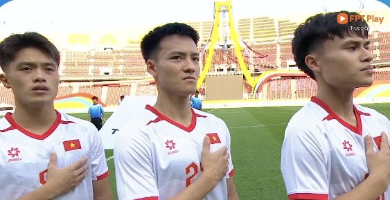 BTC SEA Games đã xin lỗi vụ mất nhạc đệm Quốc ca: Vậy bao giờ xin lỗi vụ nhầm cờ Việt Nam?- Ảnh 1.