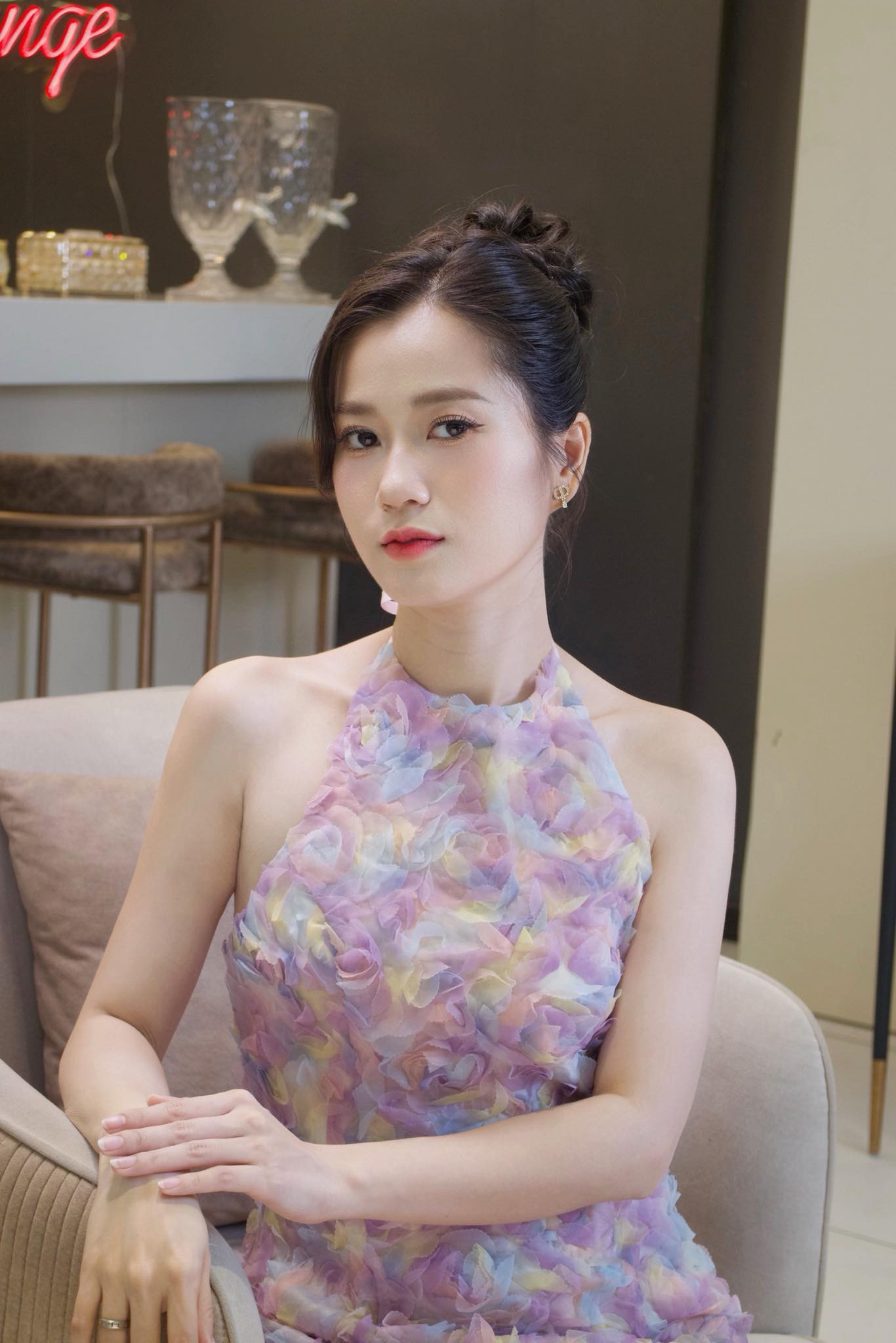 Hình ảnh Lâm Vỹ Dạ sau khi giảm cân gây 'sốt' - Ảnh 1.