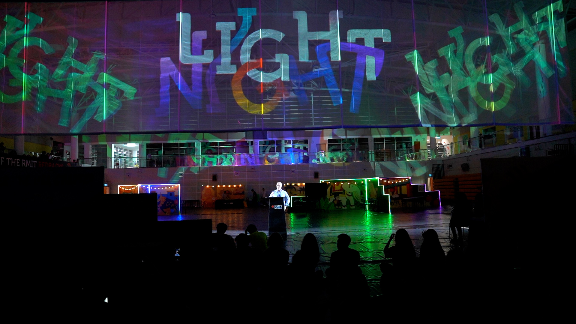 Đêm hội Light Night 2025: Khi văn hóa toàn cầu hội tụ tại RMIT- Ảnh 1.