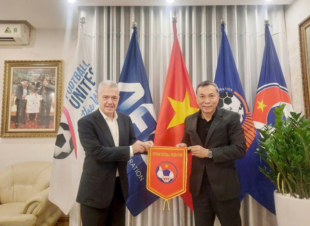 FIFA khảo sát đặc biệt bóng đá Việt Nam, Chủ tịch VFF nói những lời tâm huyết
- Ảnh 2.