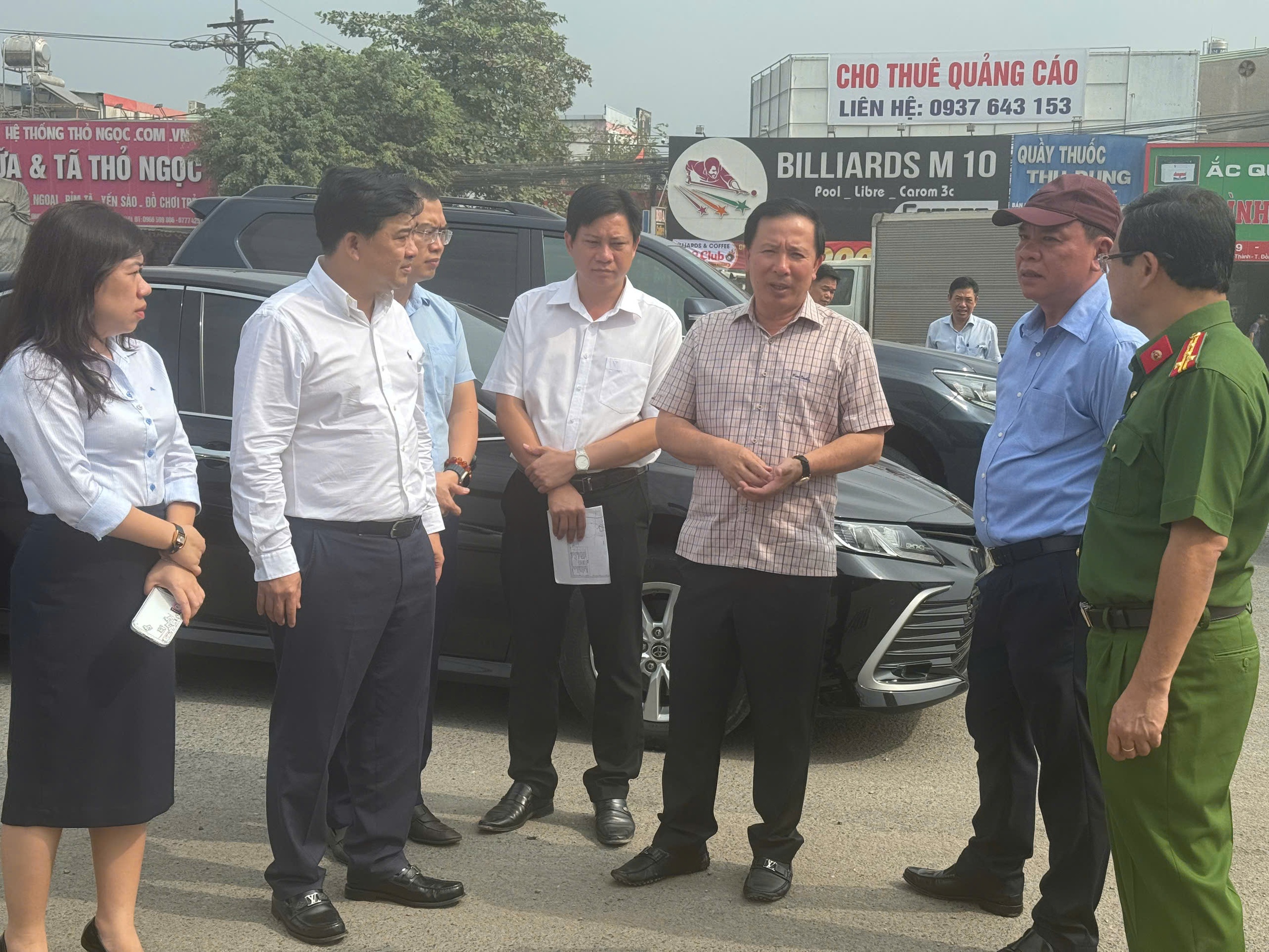 Chủ tịch UBND tỉnh Đồng Nai kiểm tra tình hình giao thông quốc lộ 51 - Ảnh 1.