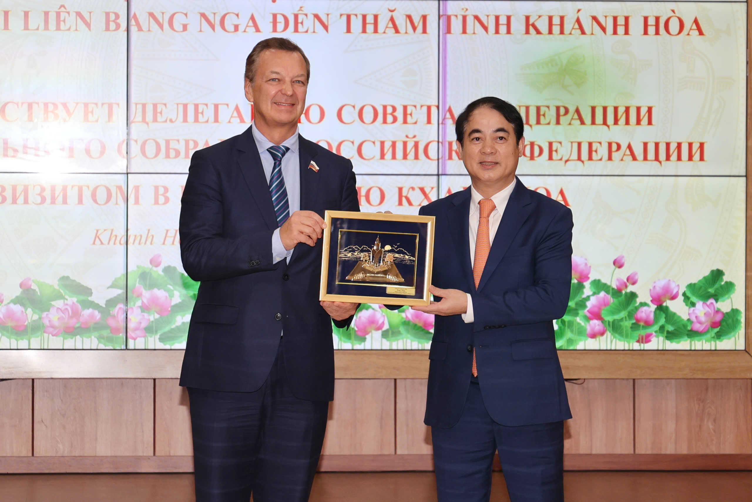 Phó chủ tịch Hội đồng Liên bang Nga dự báo nửa triệu khách sẽ đến Khánh Hòa- Ảnh 1.