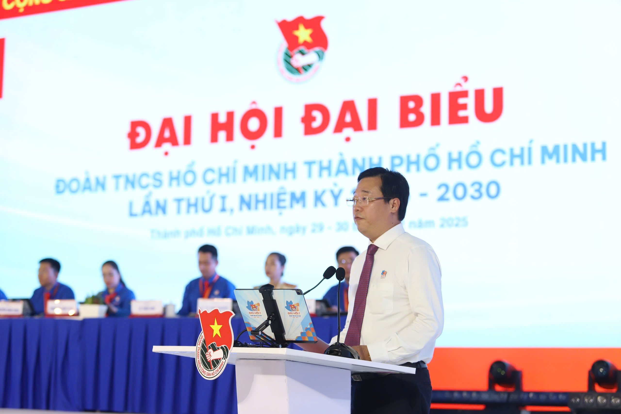 Đặt trọn niềm tin v&agrave;o thế hệ c&ocirc;ng d&acirc;n kiến tạo diện mạo mới cho TP.HCM - Ảnh 2.