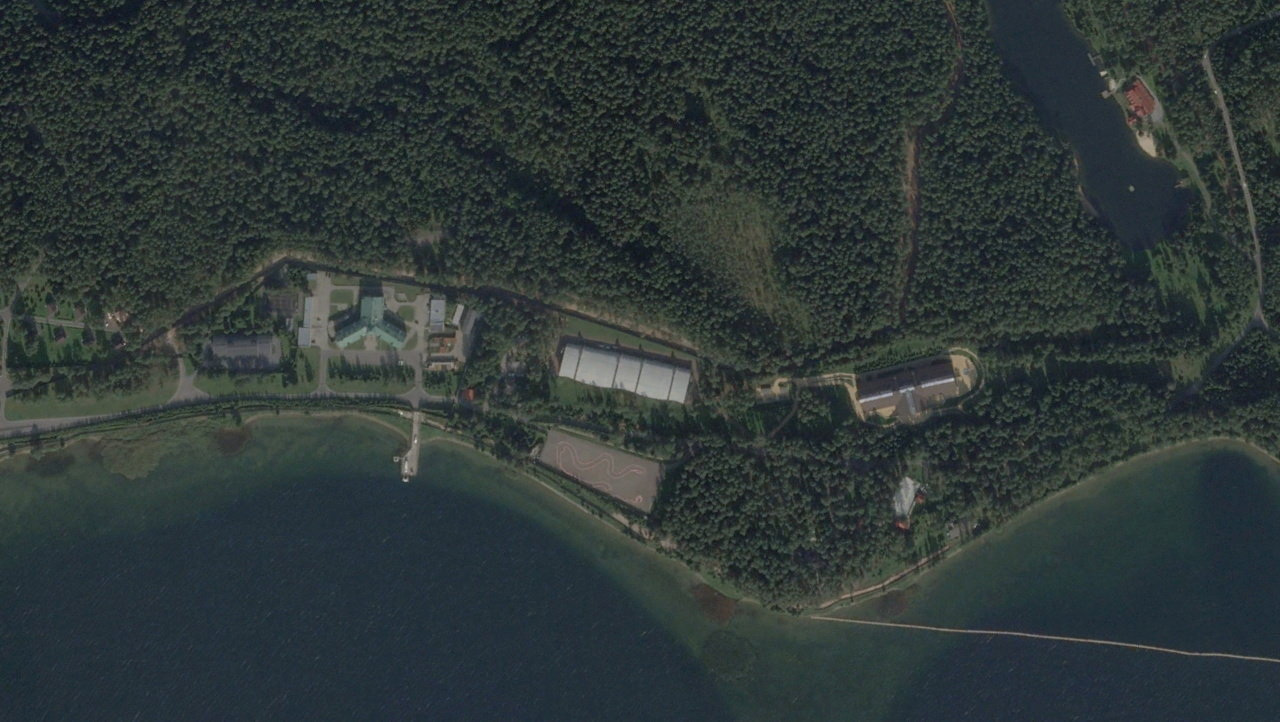 Nga c&aacute;o buộc Ukraine tấn c&ocirc;ng dinh thự &ocirc;ng Putin, hy vọng h&ograve;a b&igrave;nh dập tắt - Ảnh 1.