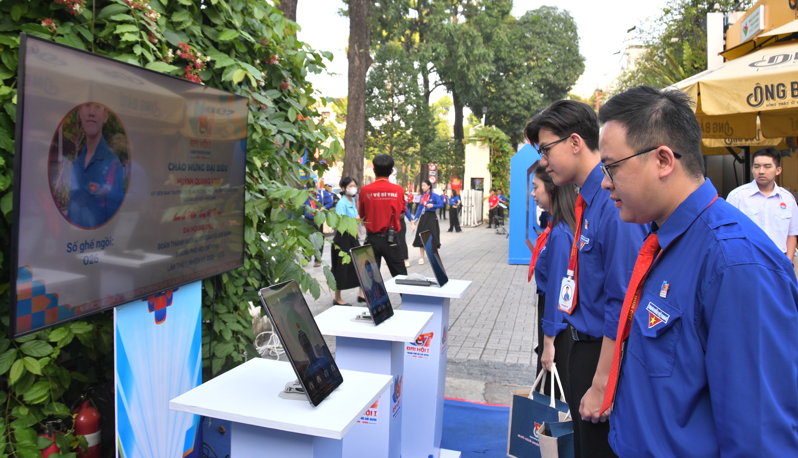 Đặt trọn niềm tin v&agrave;o thế hệ c&ocirc;ng d&acirc;n kiến tạo diện mạo mới cho TP.HCM - Ảnh 9.