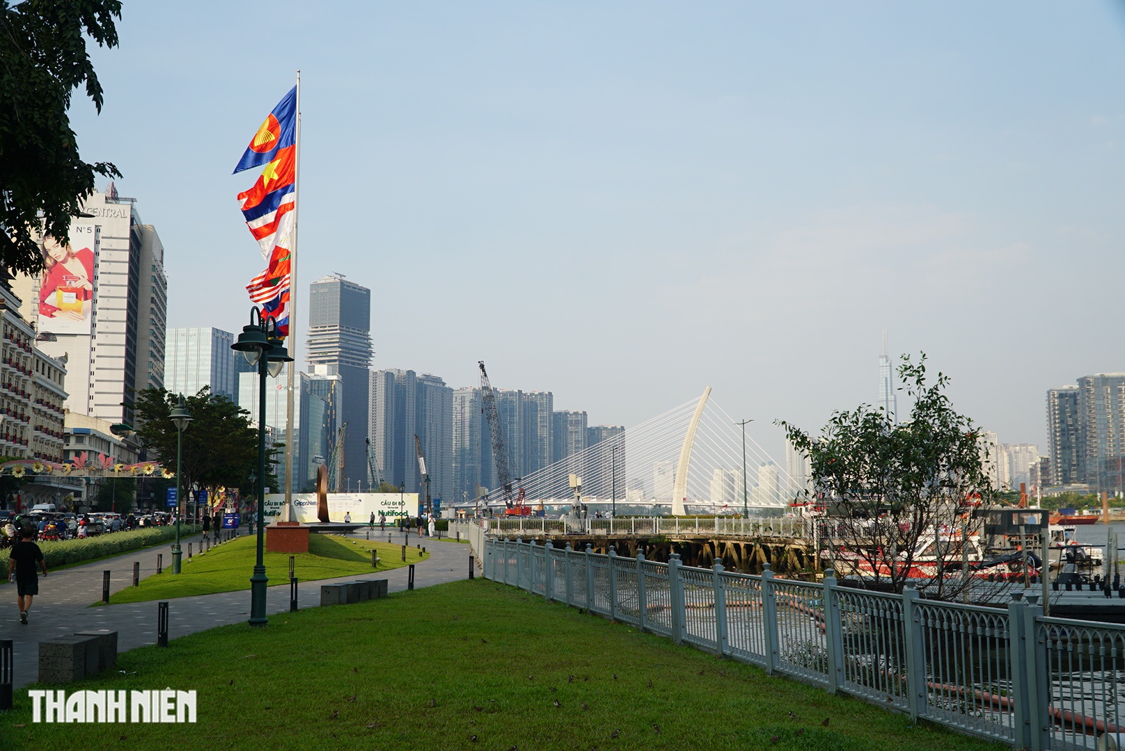 Trung t&acirc;m TP.HCM: Những điểm ngắm ph&aacute;o hoa l&yacute; tưởng đ&ecirc;m giao thừa Tết Dương lịch 2026- Ảnh 1.