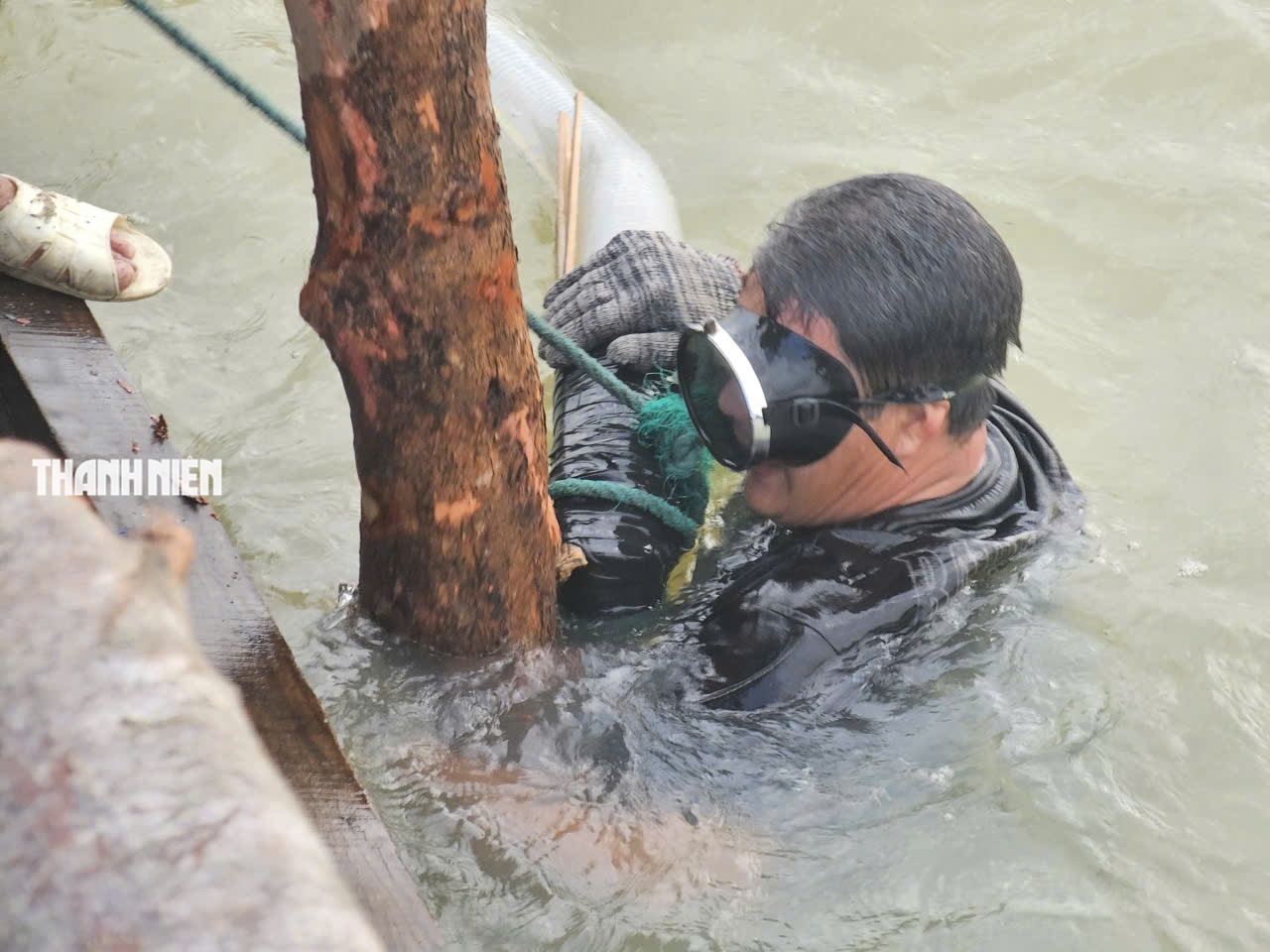 Cầu gỗ d&agrave;i nhất Việt Nam hồi sinh: &lsquo;Người nh&aacute;i&rsquo; dựng lại &Ocirc;ng Cọp - Ảnh 6.