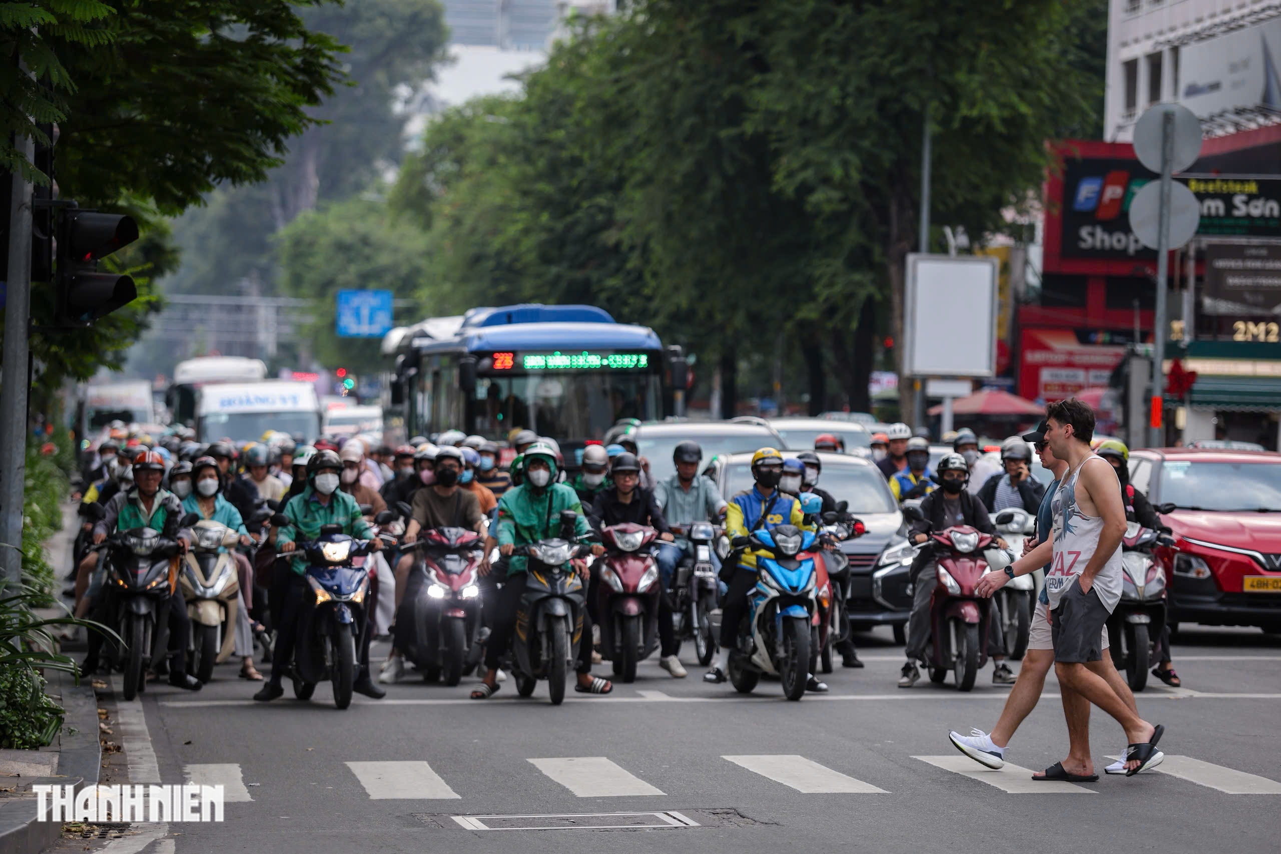 Sau 980.000 trường hợp vi phạm, giao thông TP.HCM thay đổi thế nào với Nghị định 168/2024 - Ảnh 4.