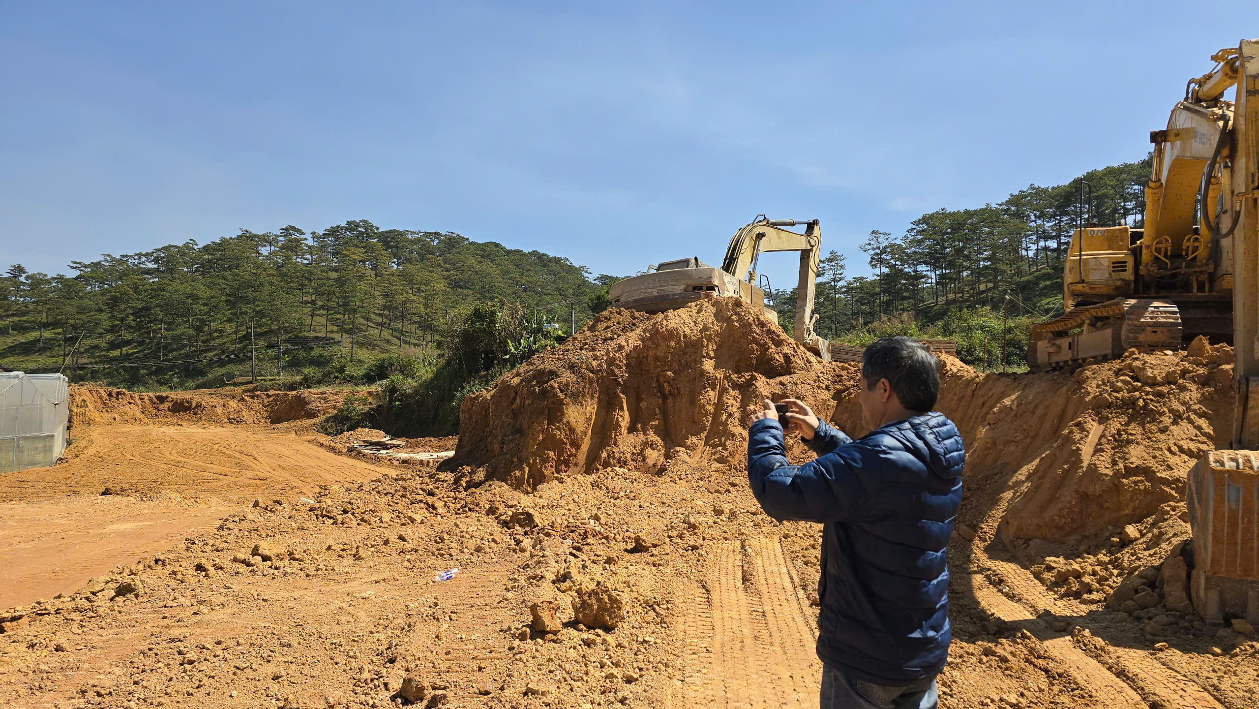 Tiến độ chậm tuyến đường Đ&agrave; Lạt ảnh hưởng đến đời sống người d&acirc;n v&agrave; du lịch - Ảnh 2.