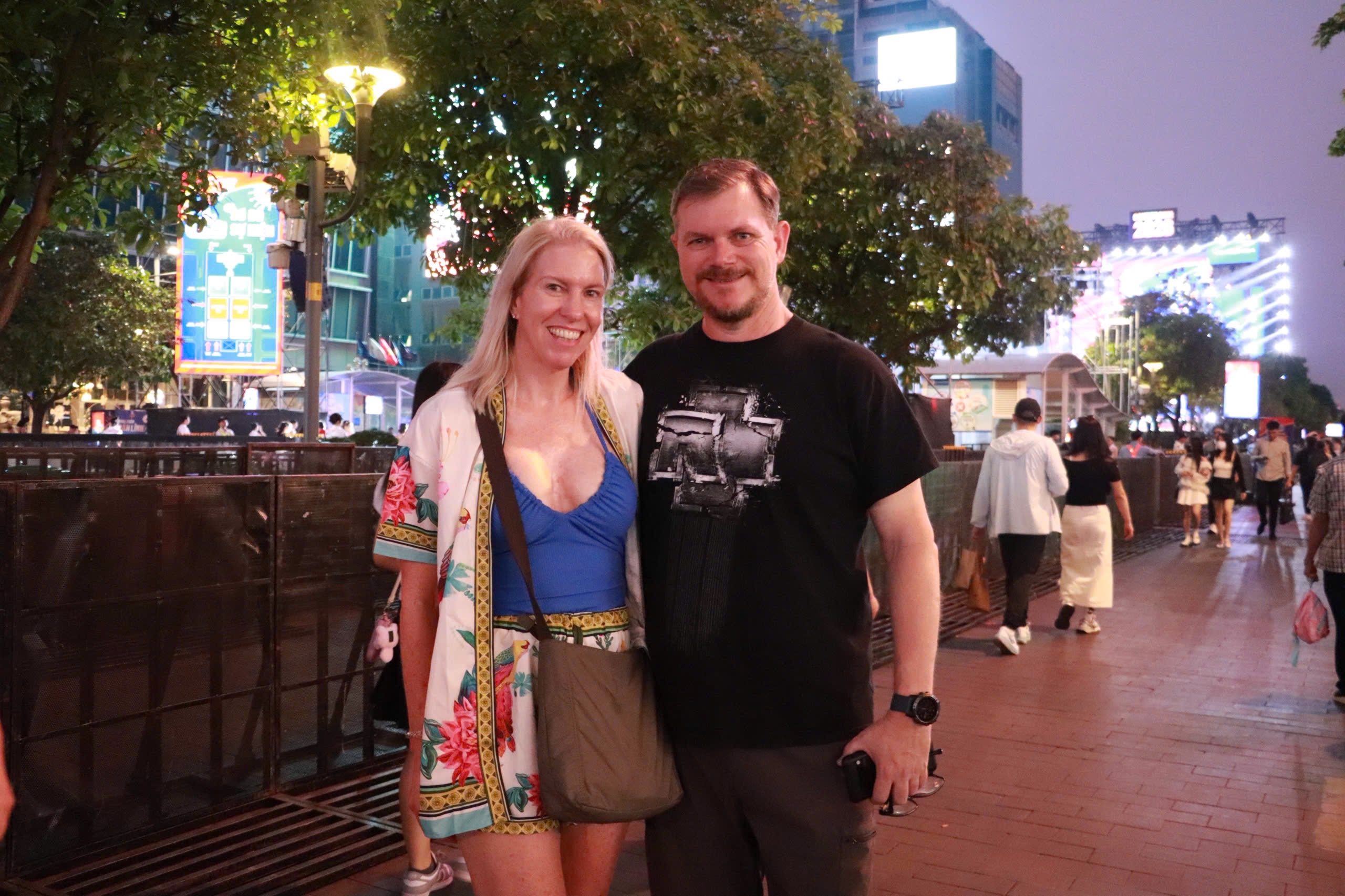 Kh&aacute;ch nước ng&ograve;ai đ&oacute;n giao thừa 2026 tại tp . Hcm: Kh&ocirc;ng kh&iacute; lễ hội s&ocirc;i động - Ảnh 3.