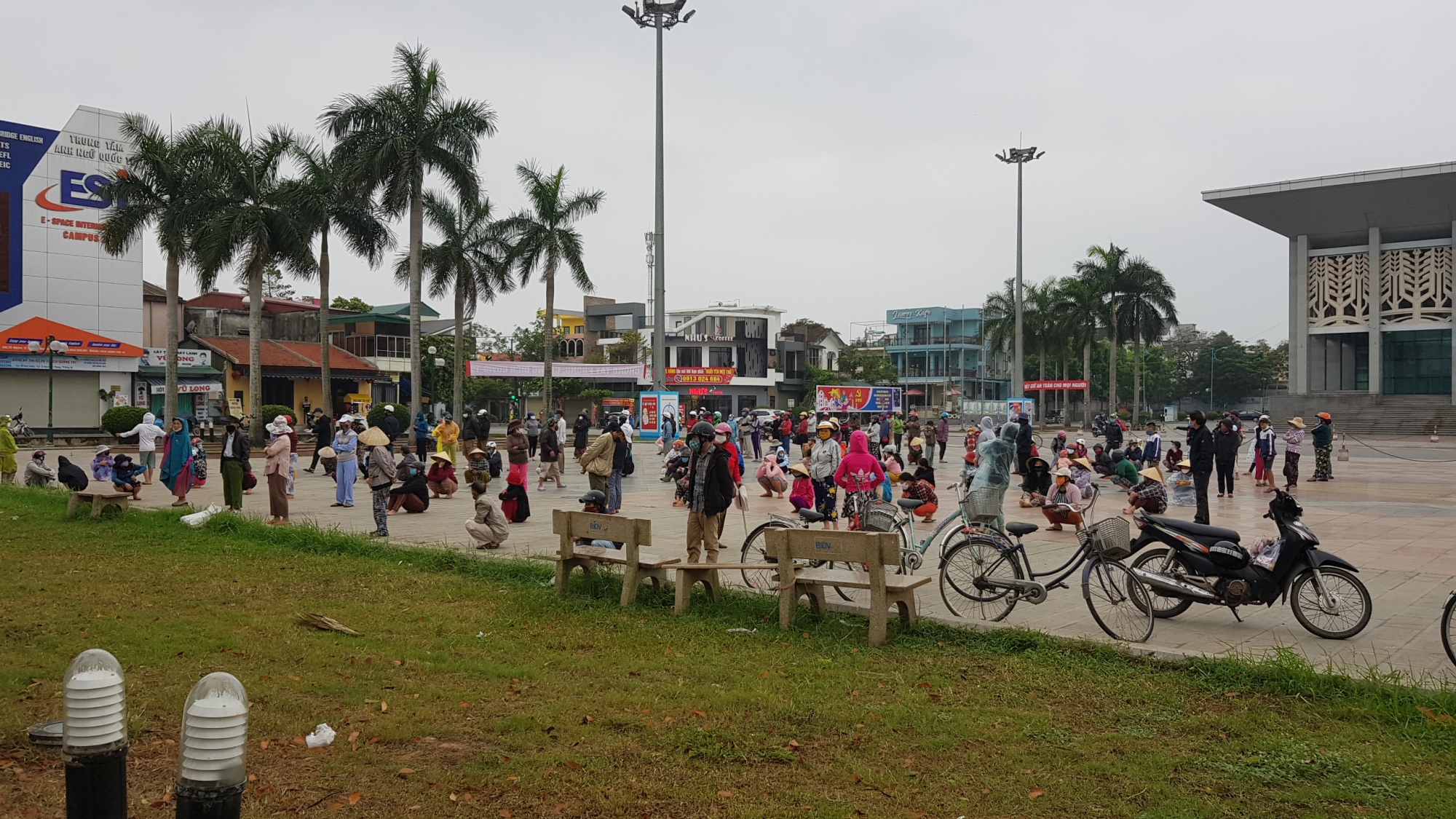 H&agrave;nh động triệu like giữa m&ugrave;a dịch: Nh&agrave; b&aacute;o v&agrave; những c&acirc;u chuyện cảm động - Ảnh 3.