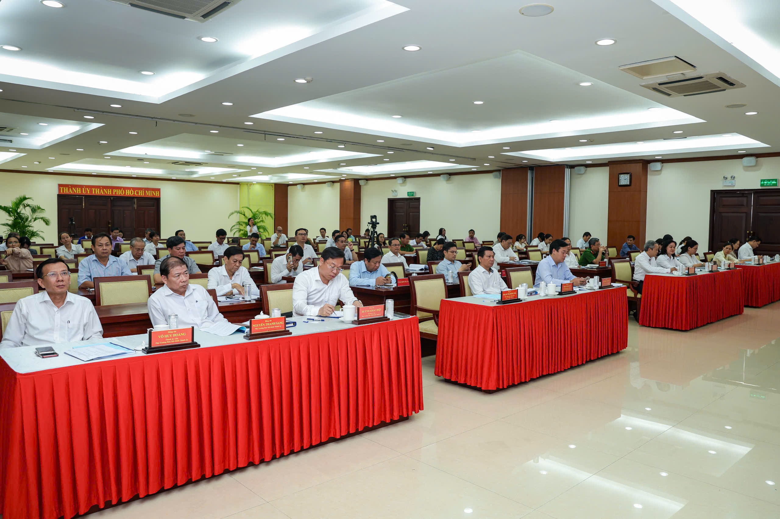  Hội nghị tổng kết công tác nội chính, phòng, chống tham nhũng, lãng phí, tiêu cực tổ chức chiều 31.12 - Ảnh 1.