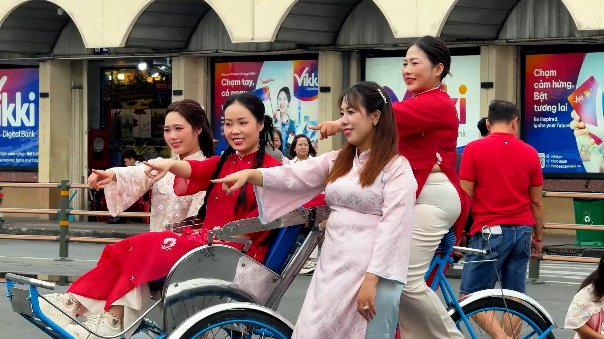 Ch&agrave;o xu&acirc;n với nhiều g&oacute;c chụp ảnh đẹp tại TP.HCM- Ảnh 1.