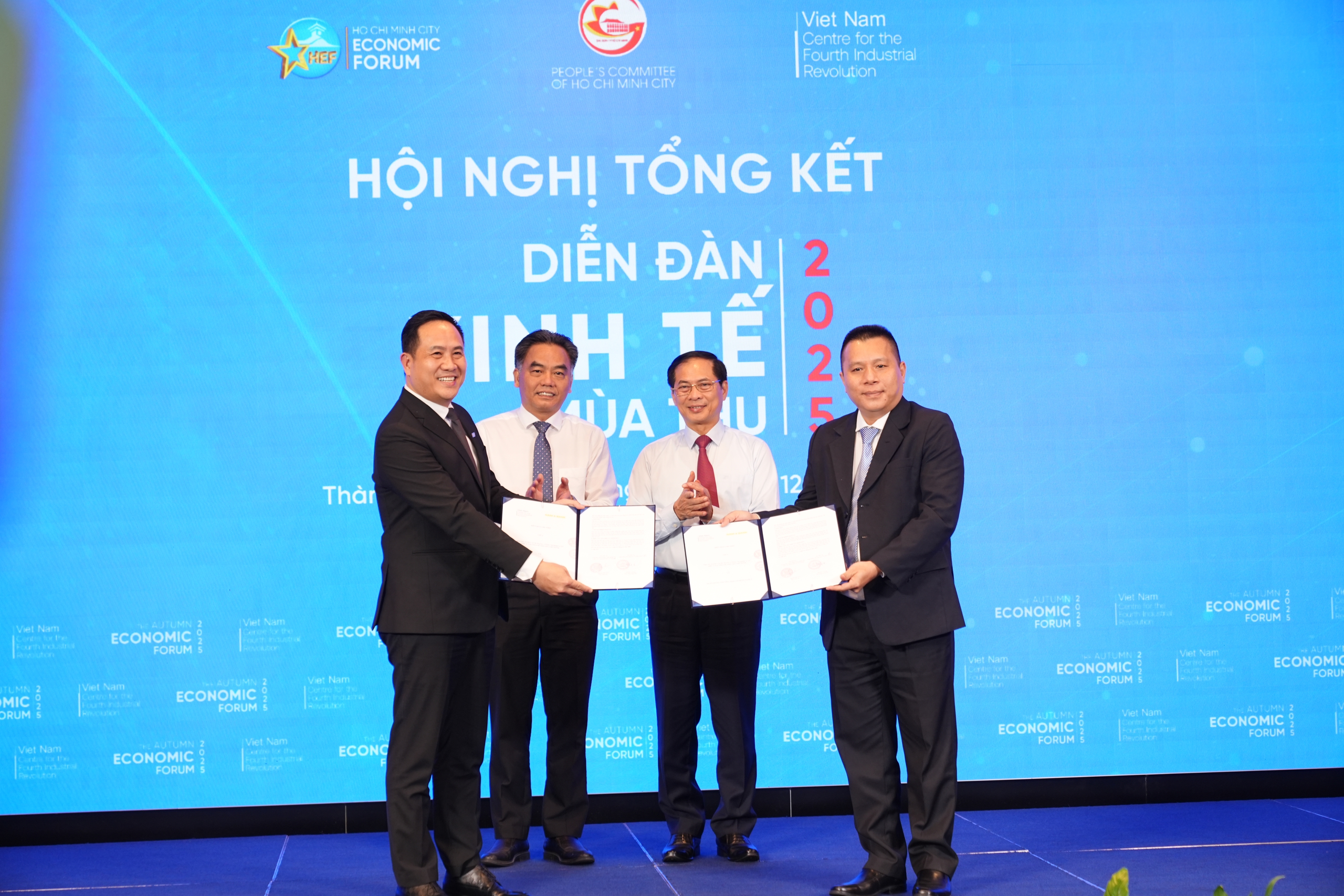 Phó thủ tướng chỉ đạo chuẩn bị Diễn đàn Kinh tế mùa thu 2026 ngay đầu năm- Ảnh 2.