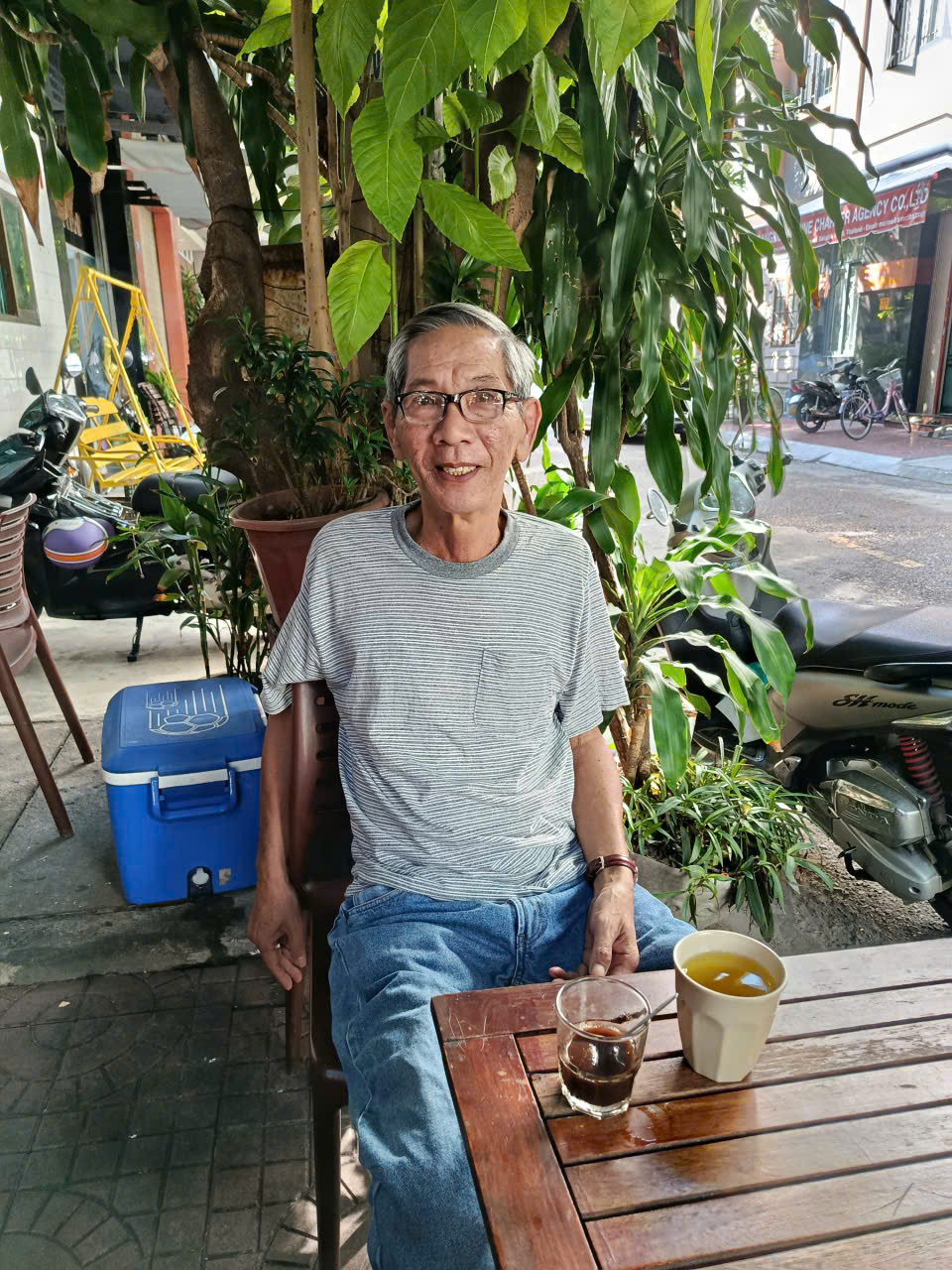 Hạnh ph&uacute;c của người đ&agrave;n &ocirc;ng ngh&egrave;o cầu cứu Thanh Ni&ecirc;n cứu ch&acirc;n khỏi cắt bỏ - Ảnh 3.