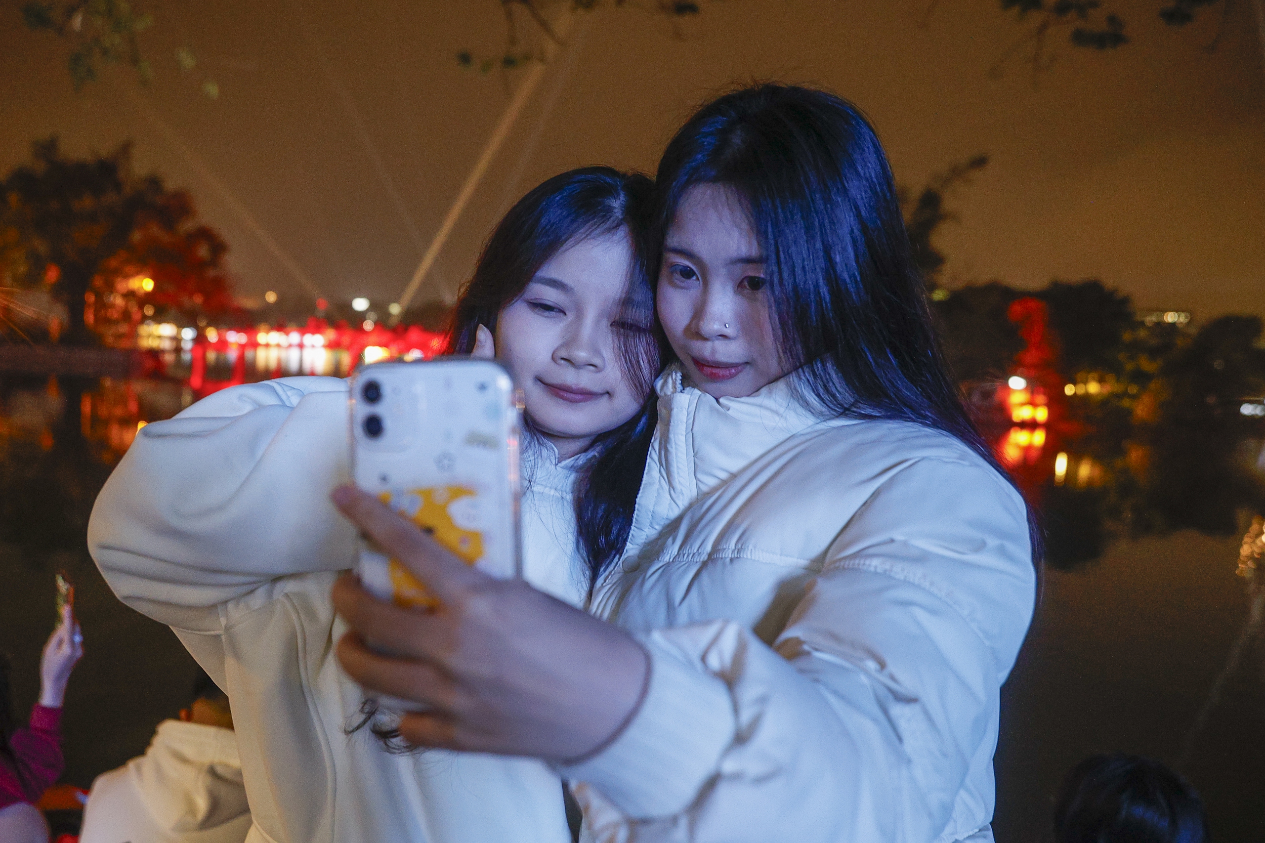 Ph&aacute;o hoa rực s&aacute;ng tr&ecirc;n bầu trời H&agrave; Nội ch&agrave;o đ&oacute;n năm 2026- Ảnh 6.