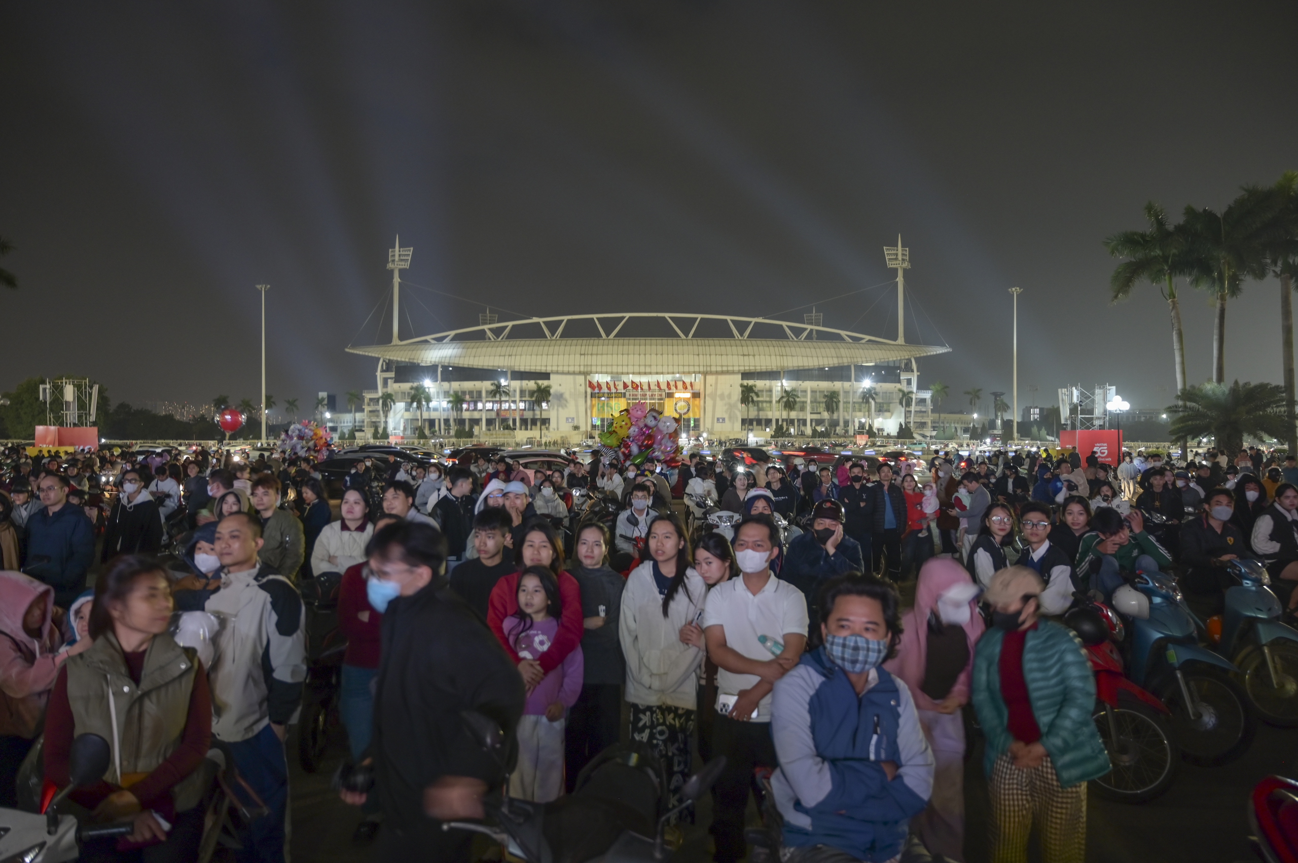 Ph&aacute;o hoa rực s&aacute;ng tr&ecirc;n bầu trời H&agrave; Nội ch&agrave;o đ&oacute;n năm 2026- Ảnh 10.