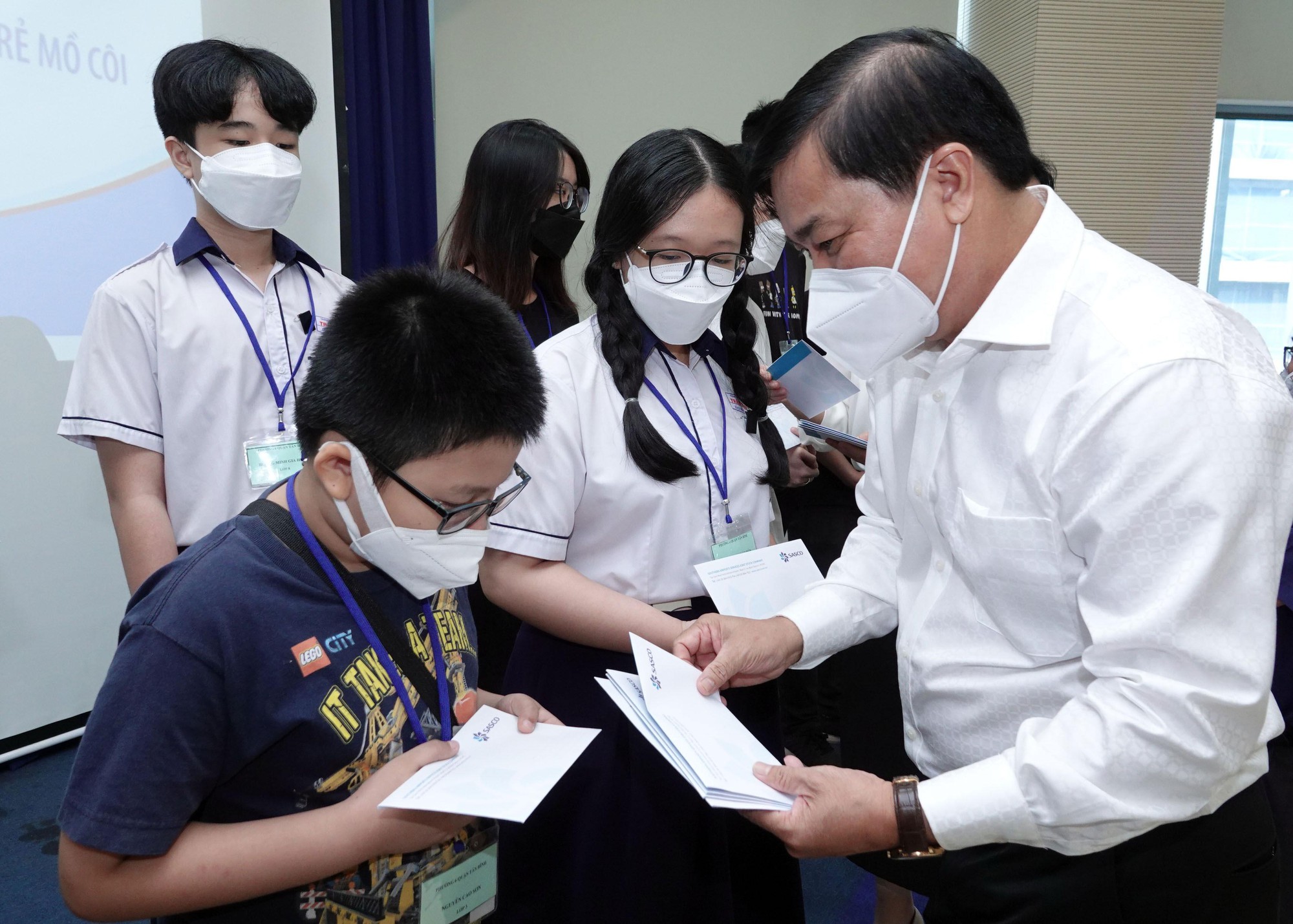 Cùng con đi tiếp cuộc đời: Hành trình yêu thương và hy vọng cho trẻ mồ côi - Ảnh 7. Cùng con đi tiếp cuộc đời: Hành trình yêu thương và hy vọng cho trẻ mồ côi - Ảnh 7.