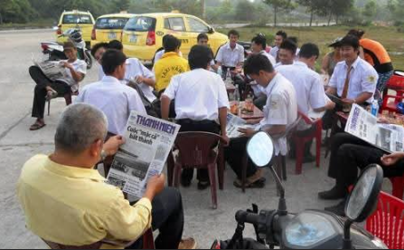 40 Năm báo Thanh Niên và hành trình phát hành báo tại miền Trung - Ảnh 4. 40 Năm báo Thanh Niên và hành trình phát hành báo tại miền Trung - Ảnh 4.