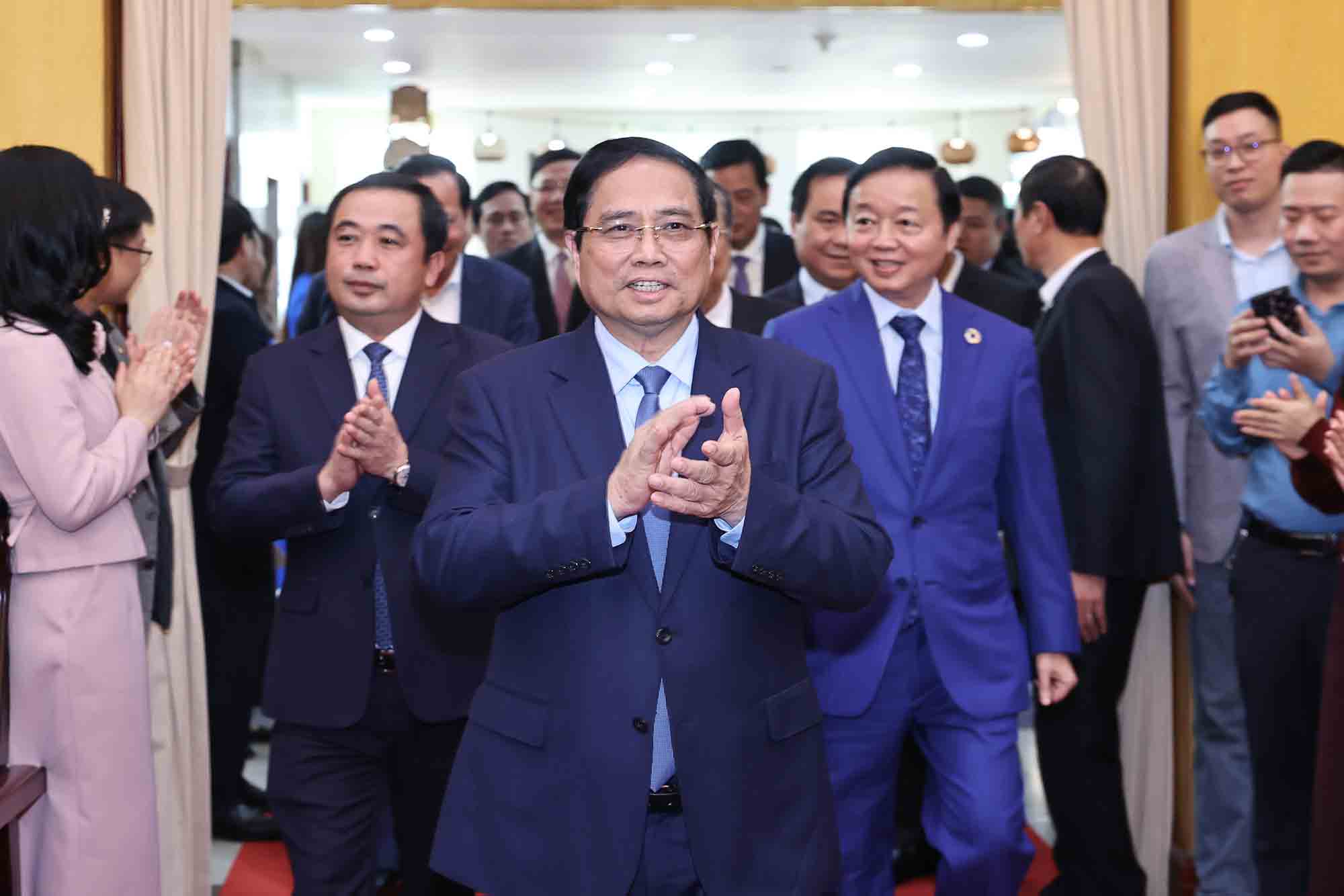 Xuất khẩu nông lâm thủy sản bứt phá - Ảnh 1.