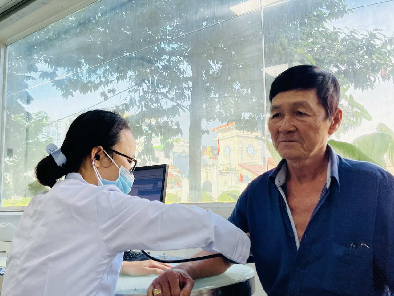 "View khám bệnh triệu đô" ở trung tâm TP.HCM- Ảnh 5.
