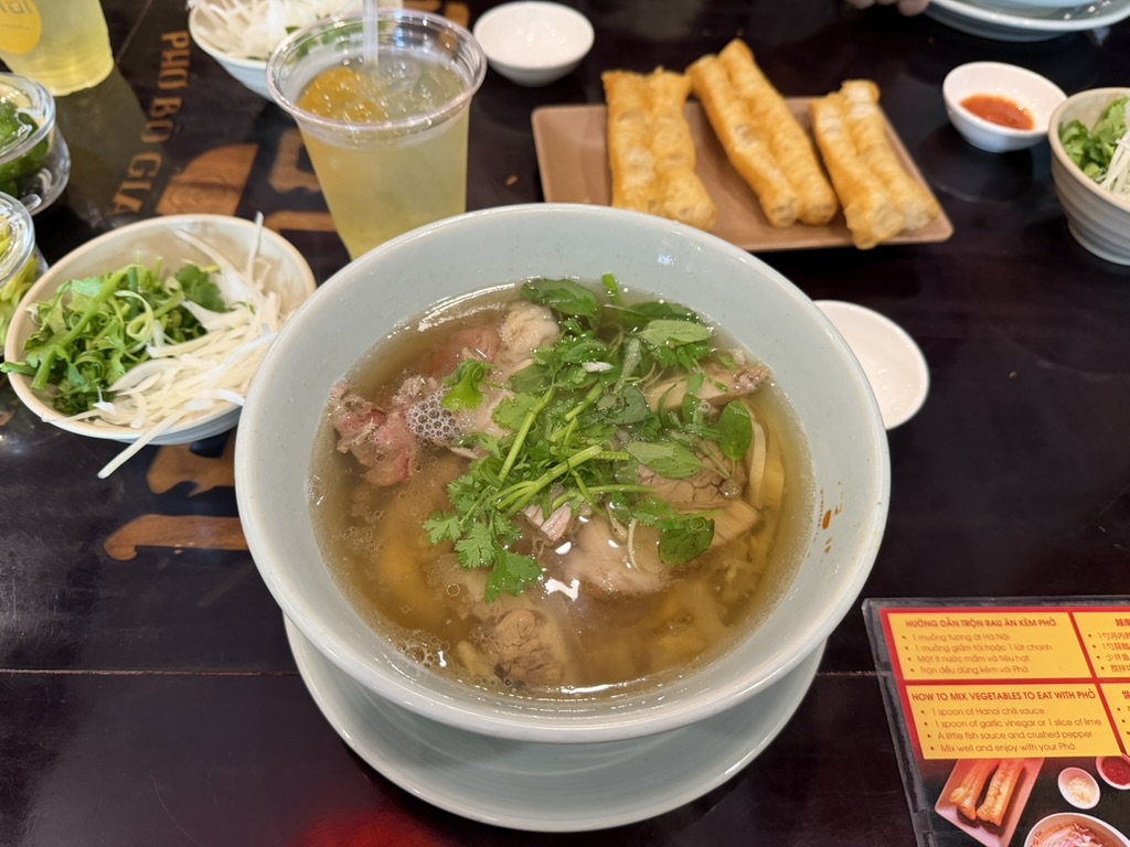 Bán 20.000 tô phở ngon giá 40.000 đồng ở lễ hội phở tại TP.HCM- Ảnh 1.