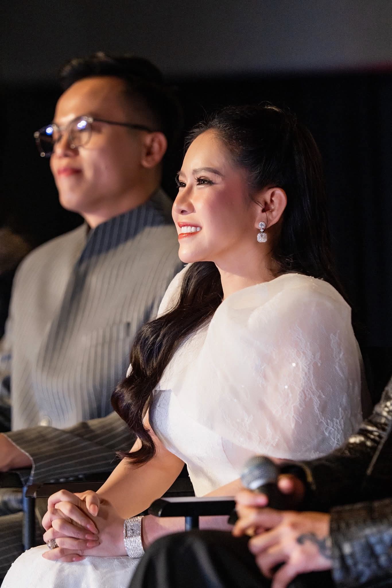 Nghệ sĩ cải lương Bình Tinh: Bây giờ tôi không trăn trở mà chỉ có lo sợ - Ảnh 1.