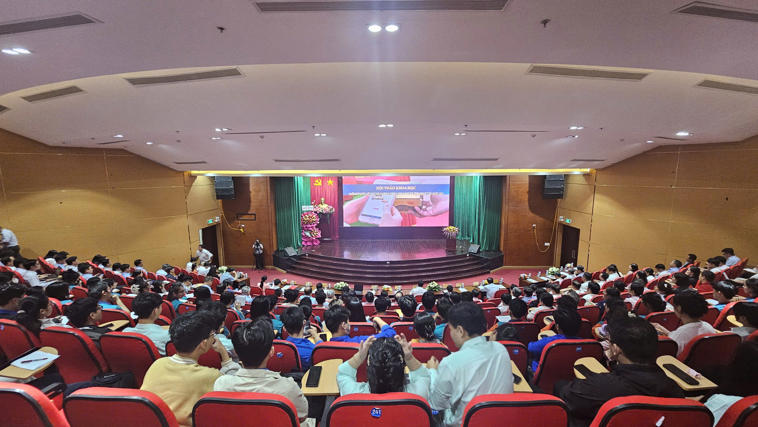 Chuyển giao ứng dụng kết quả nghiên cứu phục vụ phát triển kinh tế - xã hội - Ảnh 2.