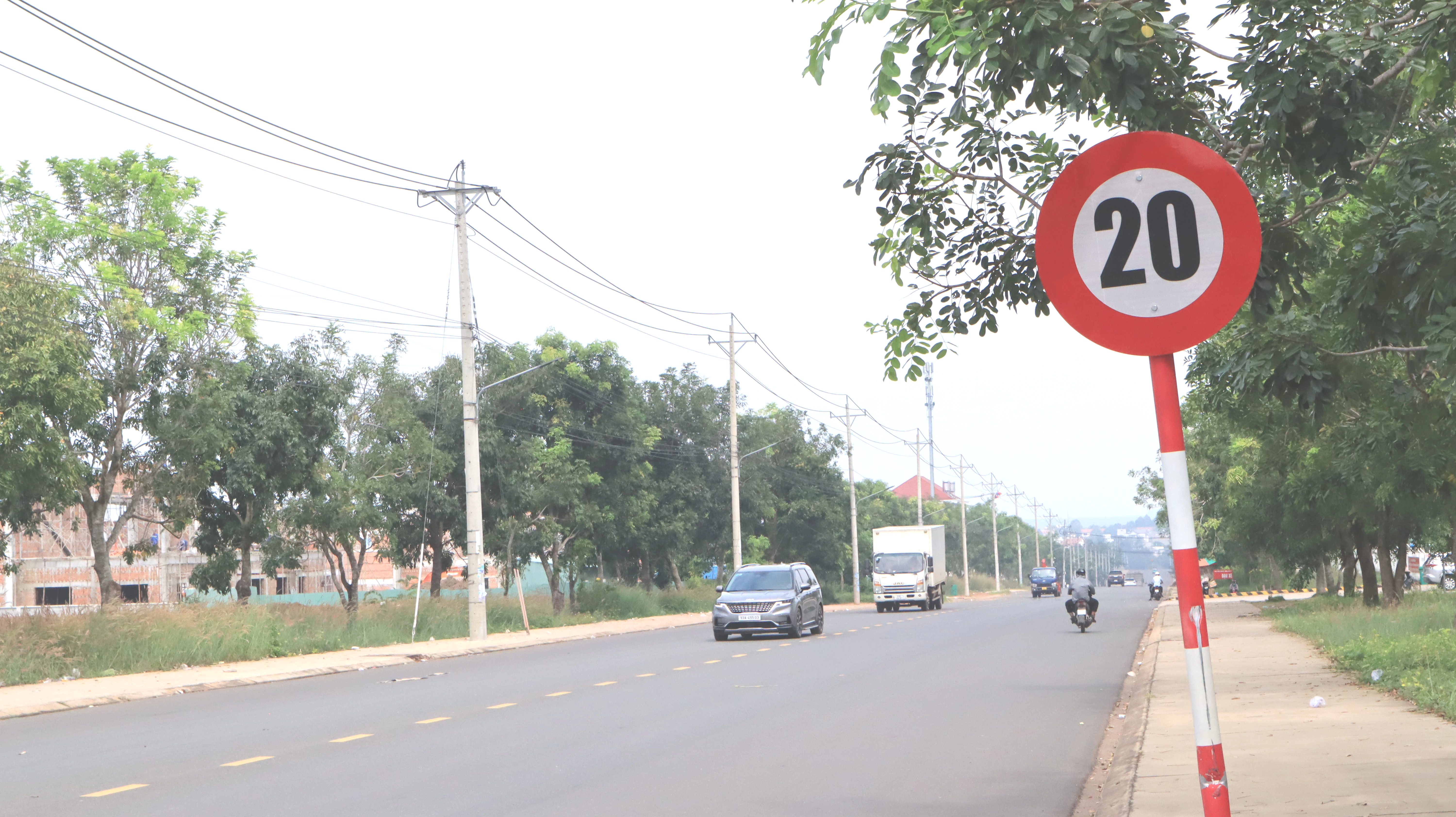 Biển báo 20 km/giờ ở Đồng Nai: Đề nghị tháo dỡ toàn bộ- Ảnh 4.