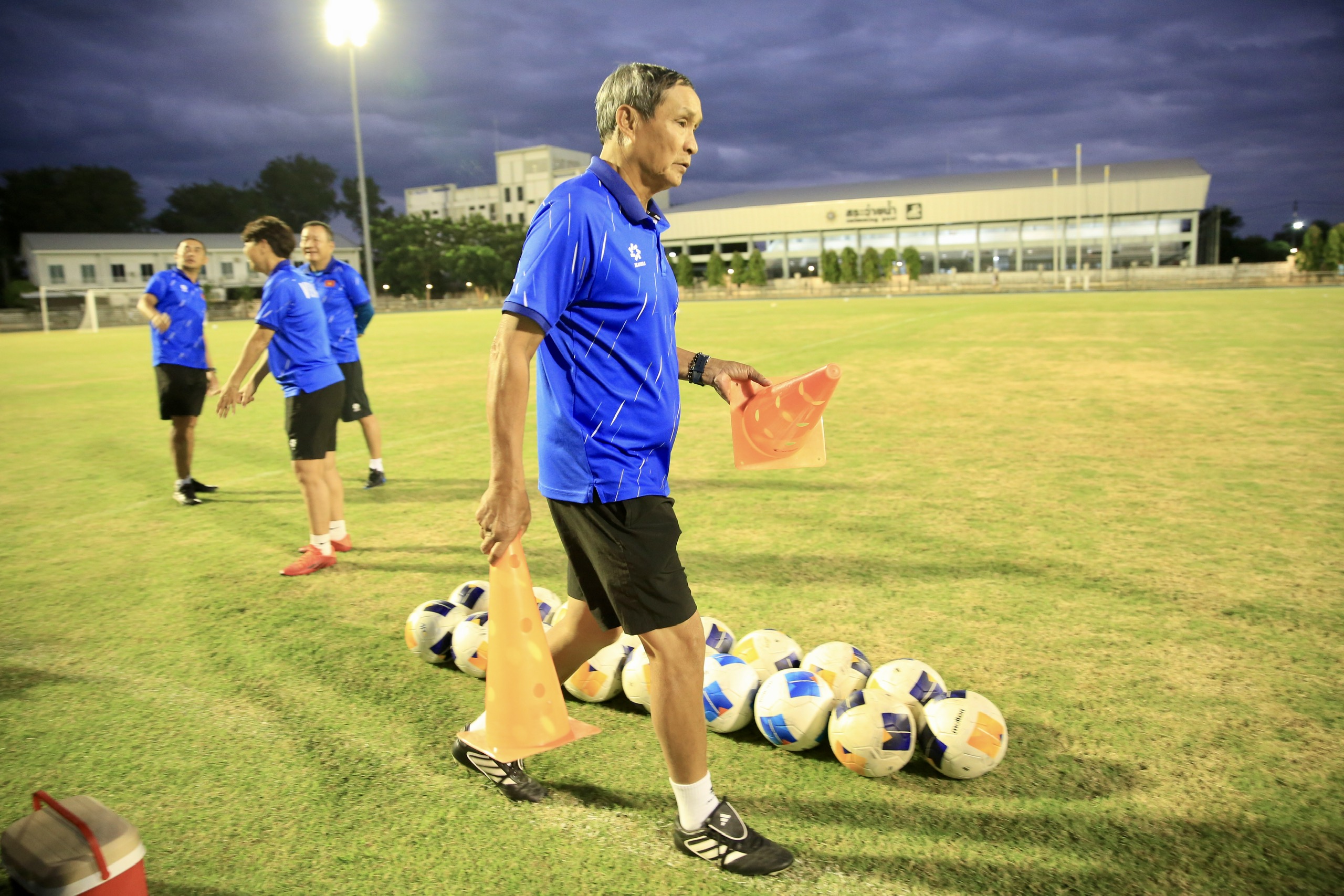 - Ảnh 5. - Ảnh 5.