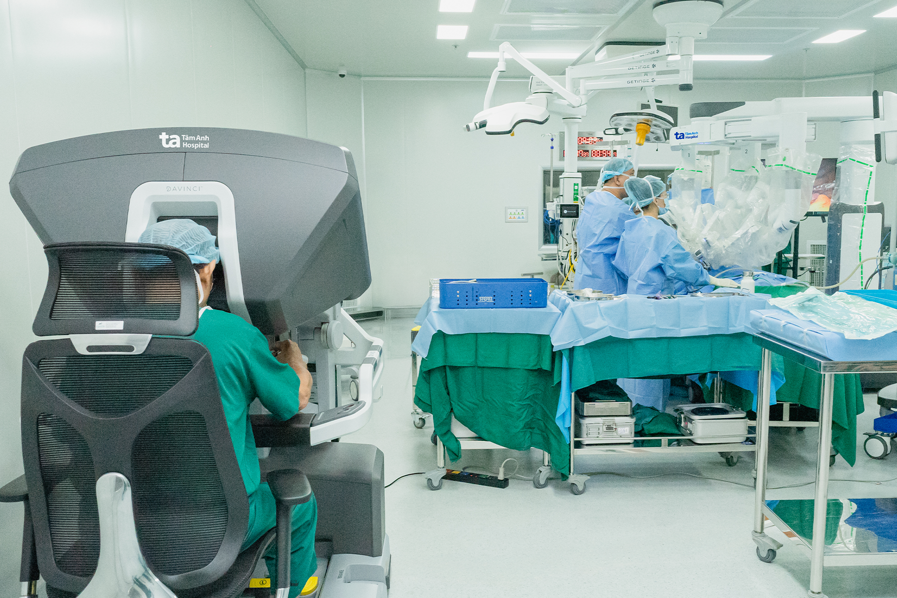 Phẫu thuật robot Da Vinci không còn là 'đặc quyền' của người có tiền- Ảnh 1. Phẫu thuật robot Da Vinci không còn là 'đặc quyền' của người có tiền- Ảnh 1.