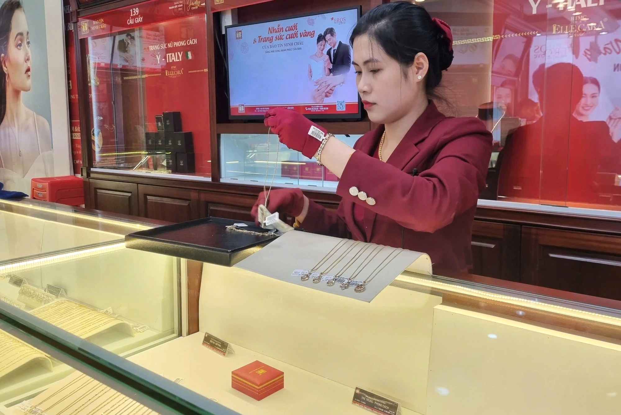 Đề nghị bỏ vàng ra khỏi ngành nghề kinh doanh có điều kiện tại Việt Nam - Ảnh 2.