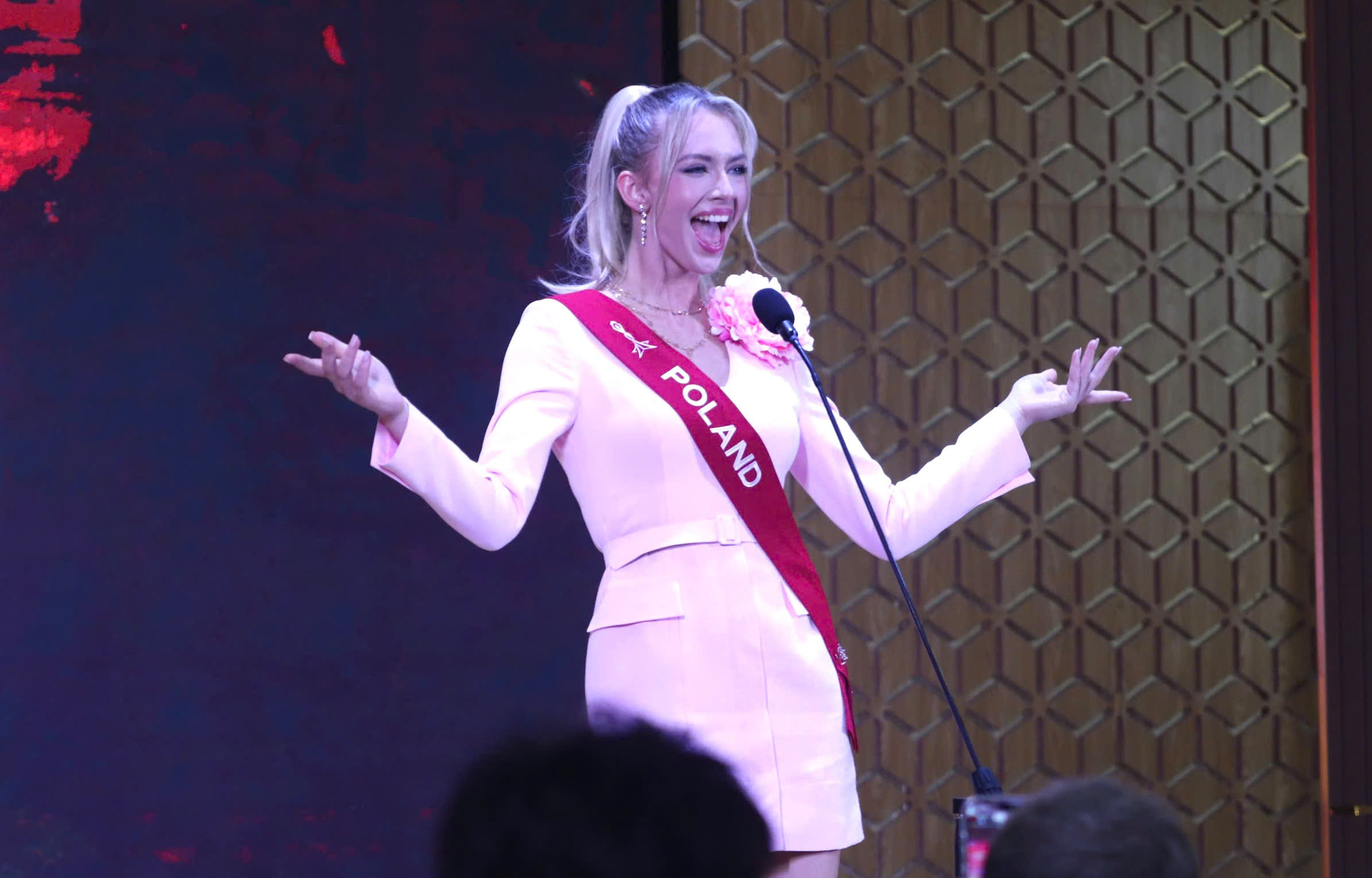 Miss Charm 2025 'khuấy đảo' sinh viên Trường ĐH Nam Cần Thơ - Ảnh 7.