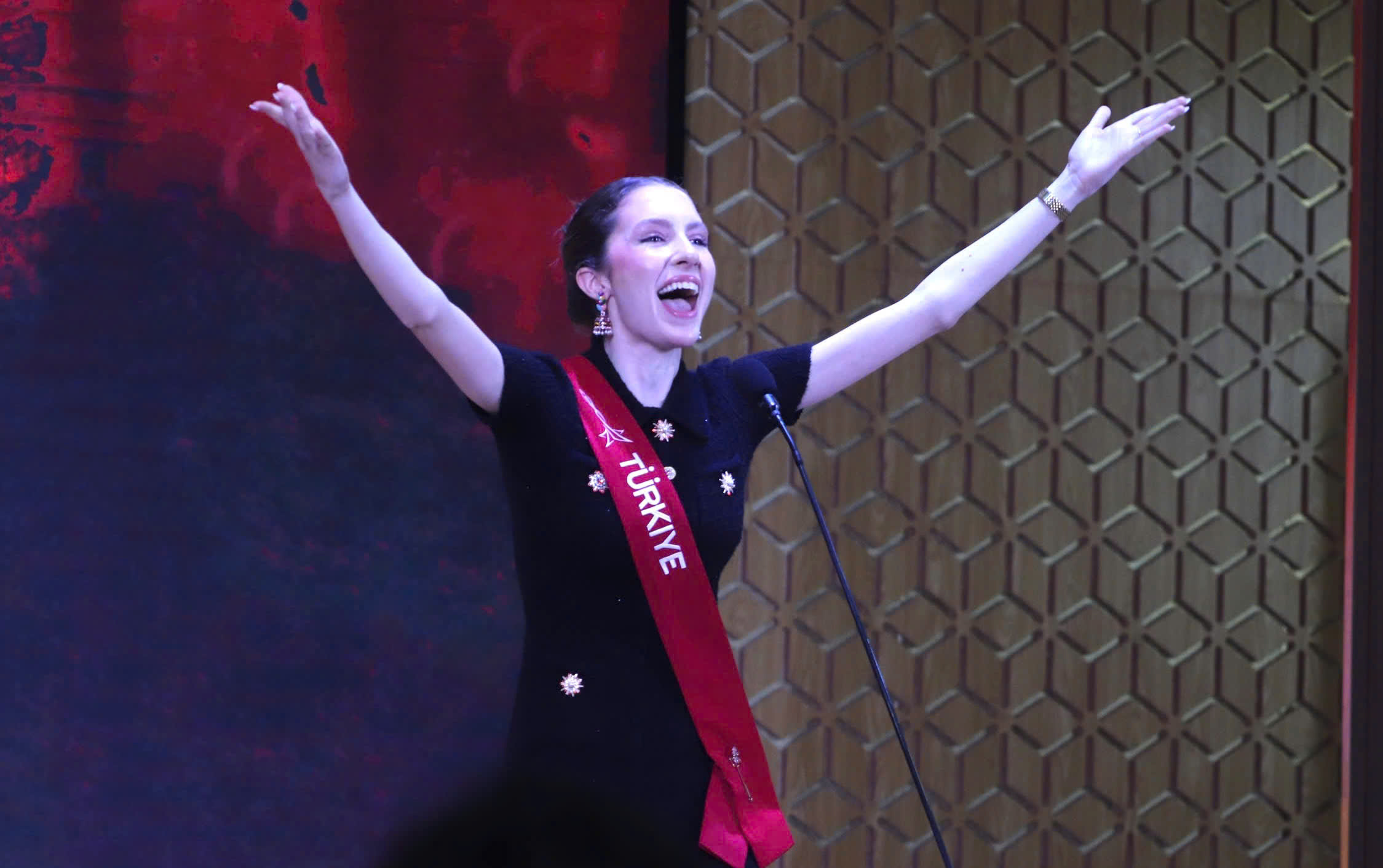 Miss Charm 2025 'khuấy đảo' sinh viên Trường ĐH Nam Cần Thơ - Ảnh 8.