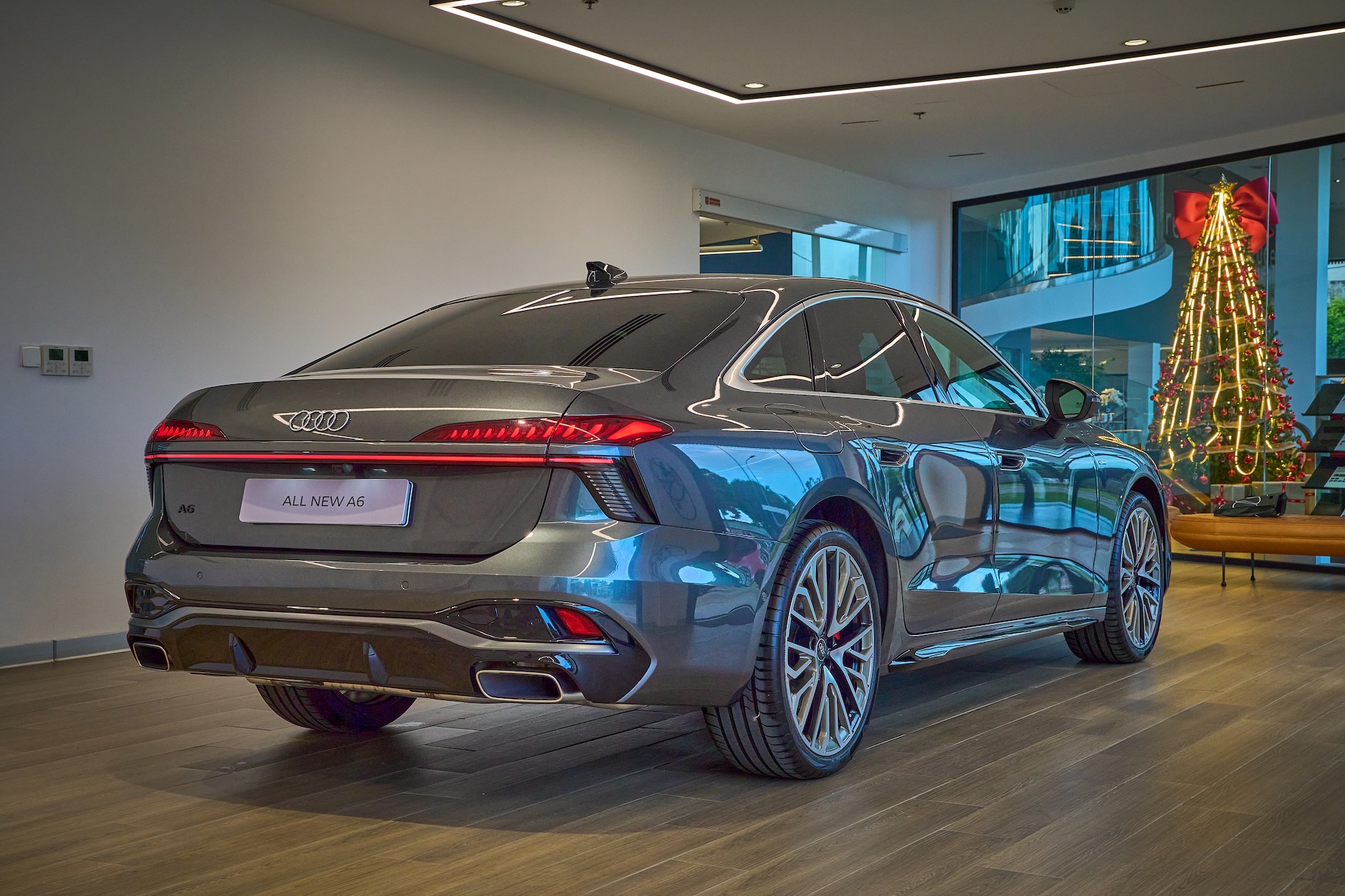 Audi A6 thế hệ mới có gì cạnh tranh với đối thủ đồng hương Đức? - Ảnh 2.