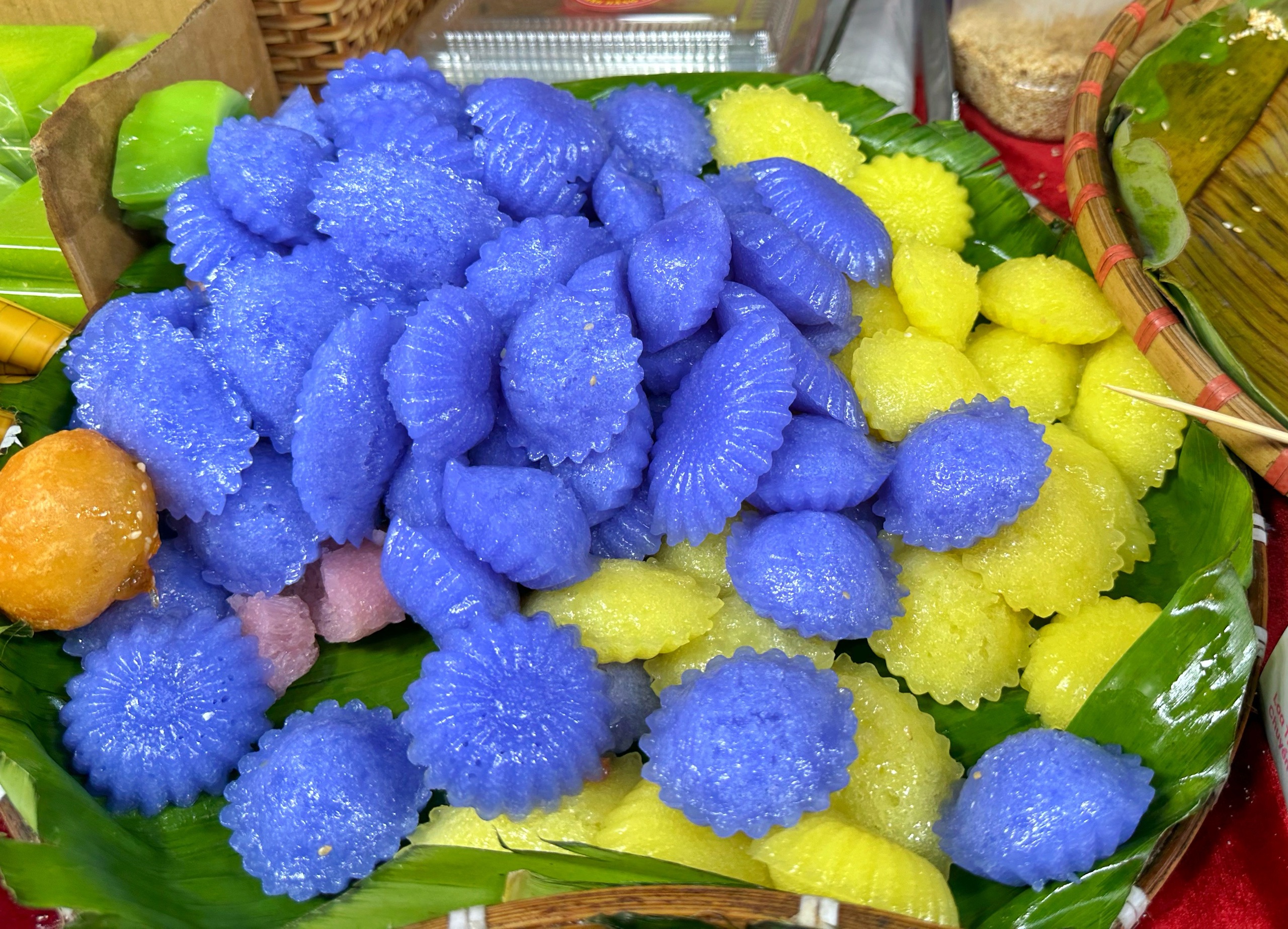 Ngay lúc này: 'Biển người' TP.HCM đổ về lễ hội ẩm thực ở ngôi chợ trăm tuổi - Ảnh 6.