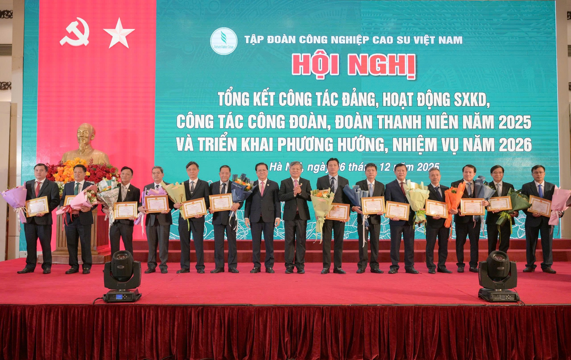 Lãi gần 7.000 tỉ đồng, VRG dồn lực đầu tư vào khu công nghiệp xanh, điện sạch- Ảnh 5. Lãi gần 7.000 tỉ đồng, VRG dồn lực đầu tư vào khu công nghiệp xanh, điện sạch- Ảnh 5.