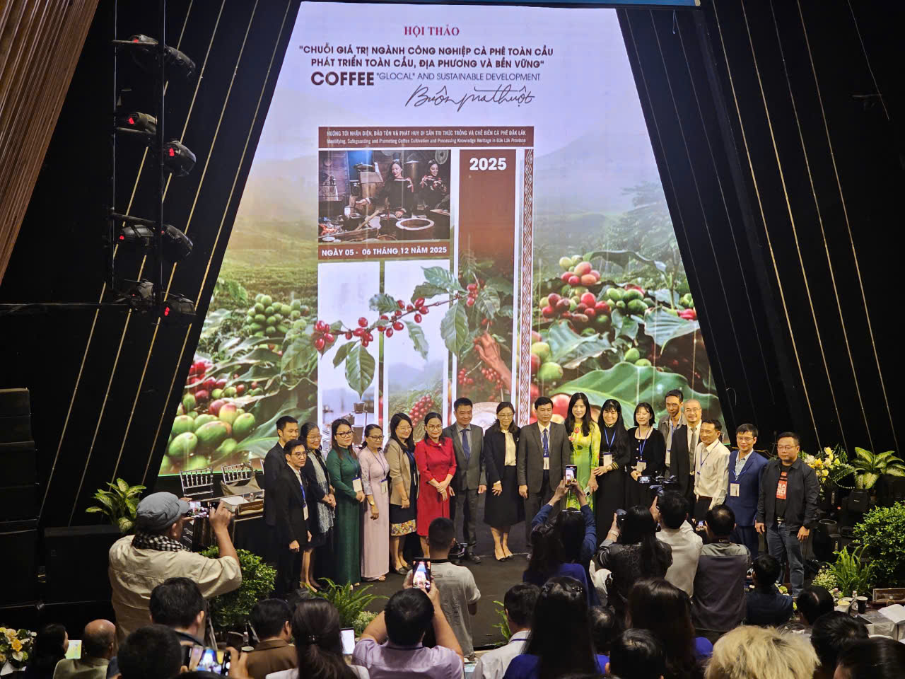 Trung Nguyên Legend tổ chức hội thảo khoa học, diễn đàn quốc tế về cà phê- Ảnh 2. Trung Nguyên Legend tổ chức hội thảo khoa học, diễn đàn quốc tế về cà phê- Ảnh 2.