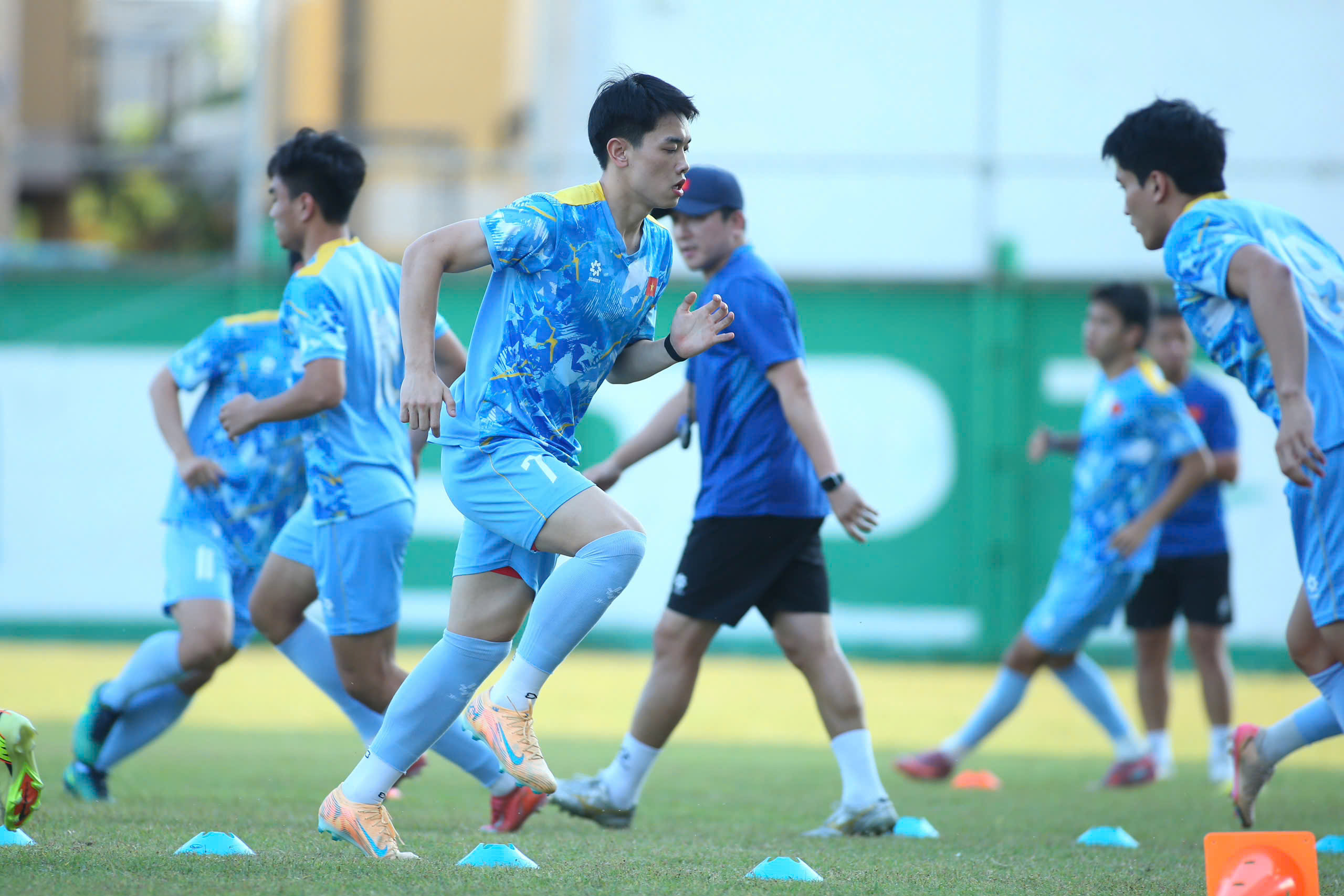 Lịch thi đấu U.23 Việt Nam mới nhất: Quyết giữ mạch thắng trước U.23 Malaysia- Ảnh 2. Lịch thi đấu U.23 Việt Nam mới nhất: Quyết giữ mạch thắng trước U.23 Malaysia- Ảnh 2.